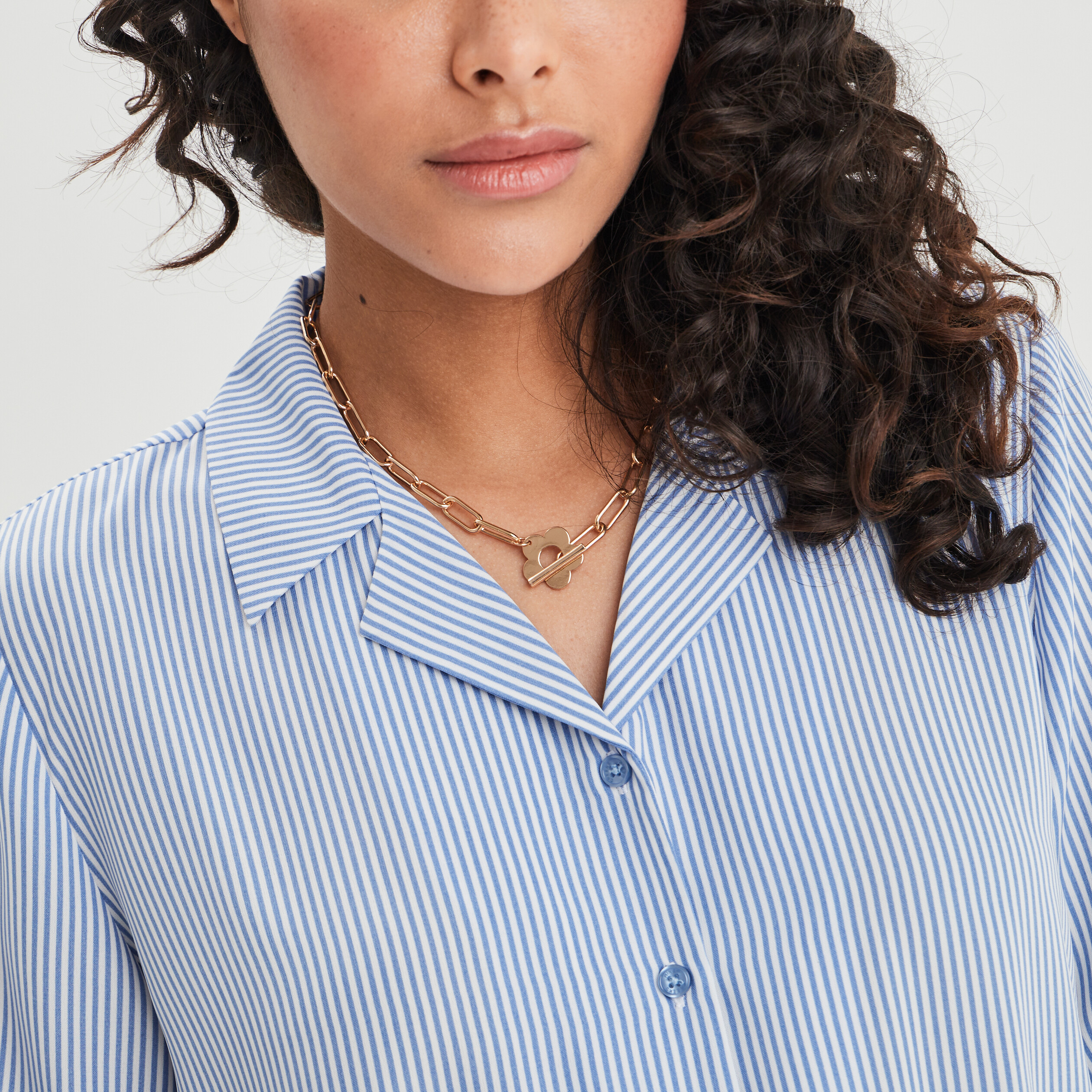 Chemise cropped manches longues nouée bleu ciel femme | La Halle