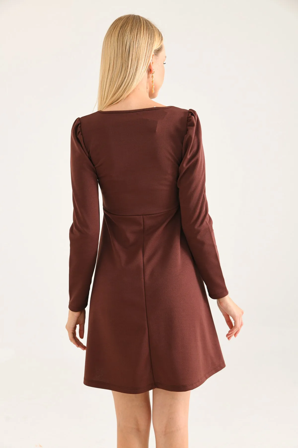 VOLT CLOTHİNG  Damen-Minikleid mit quadratischem Ausschnitt und langen Ärmeln