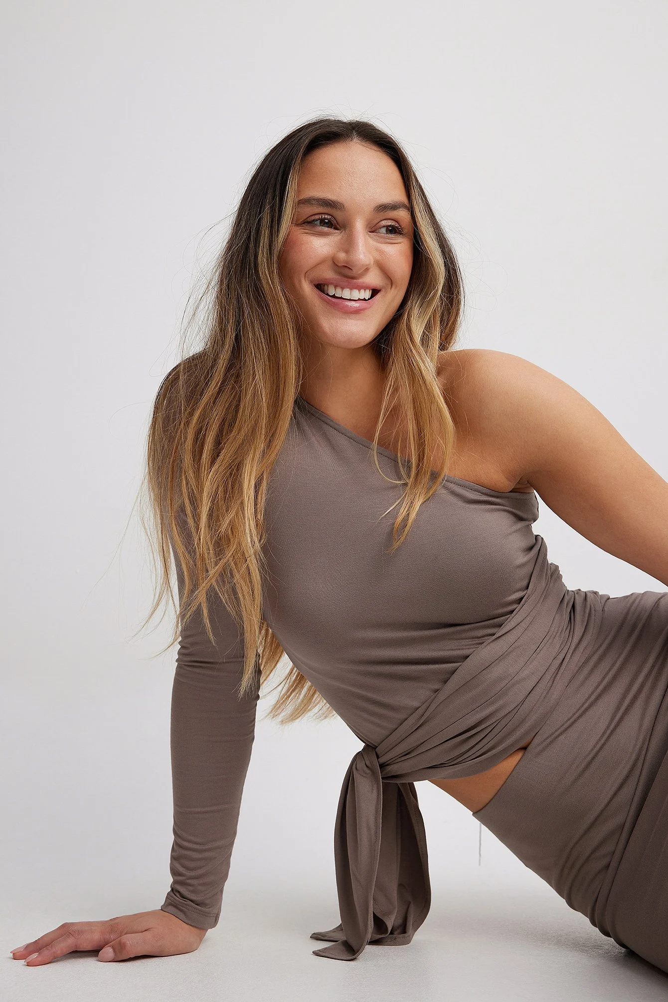 Soft Line Tie Top