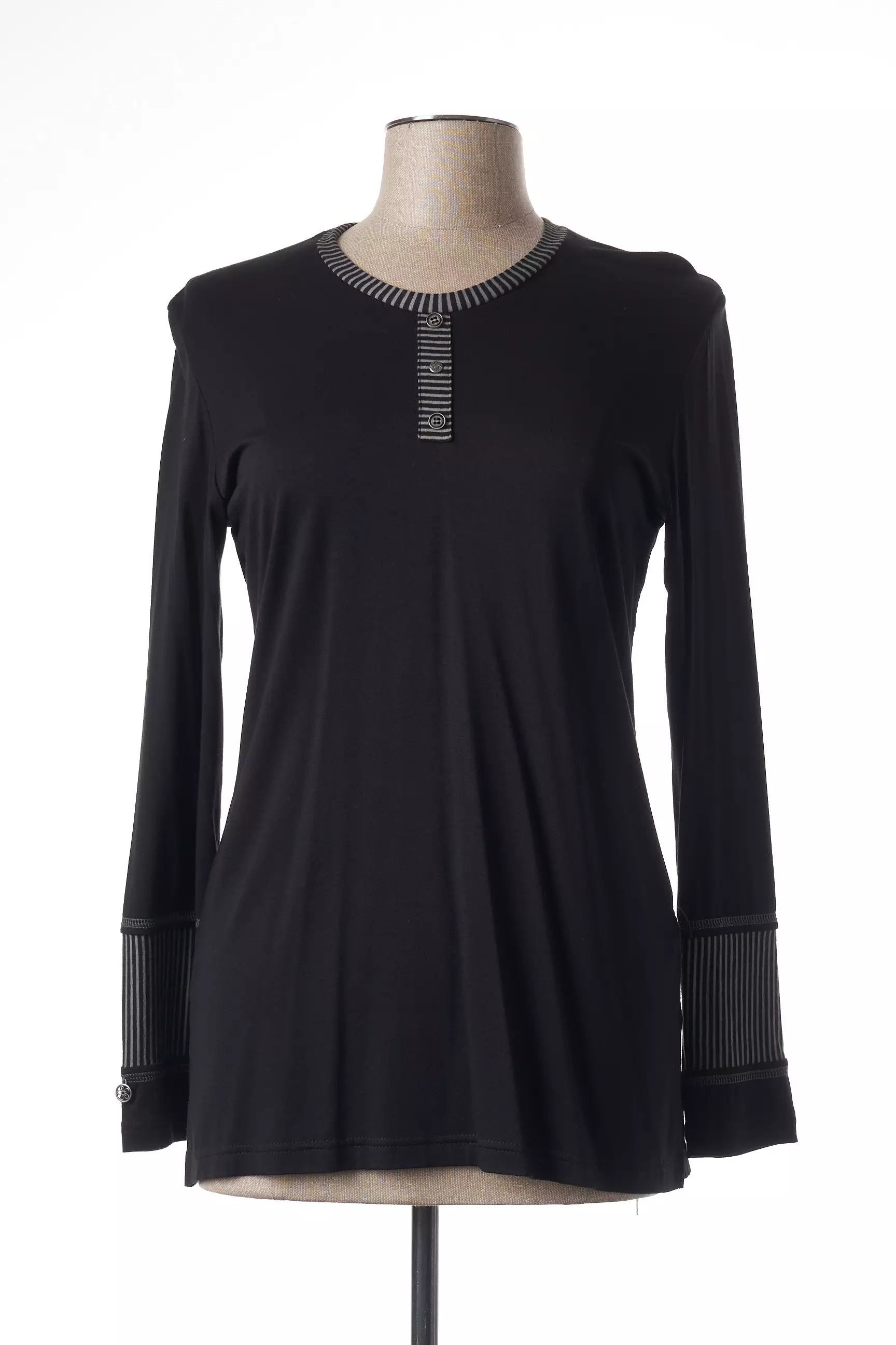 Guy Dubouis Tshirts Femme couleur noir