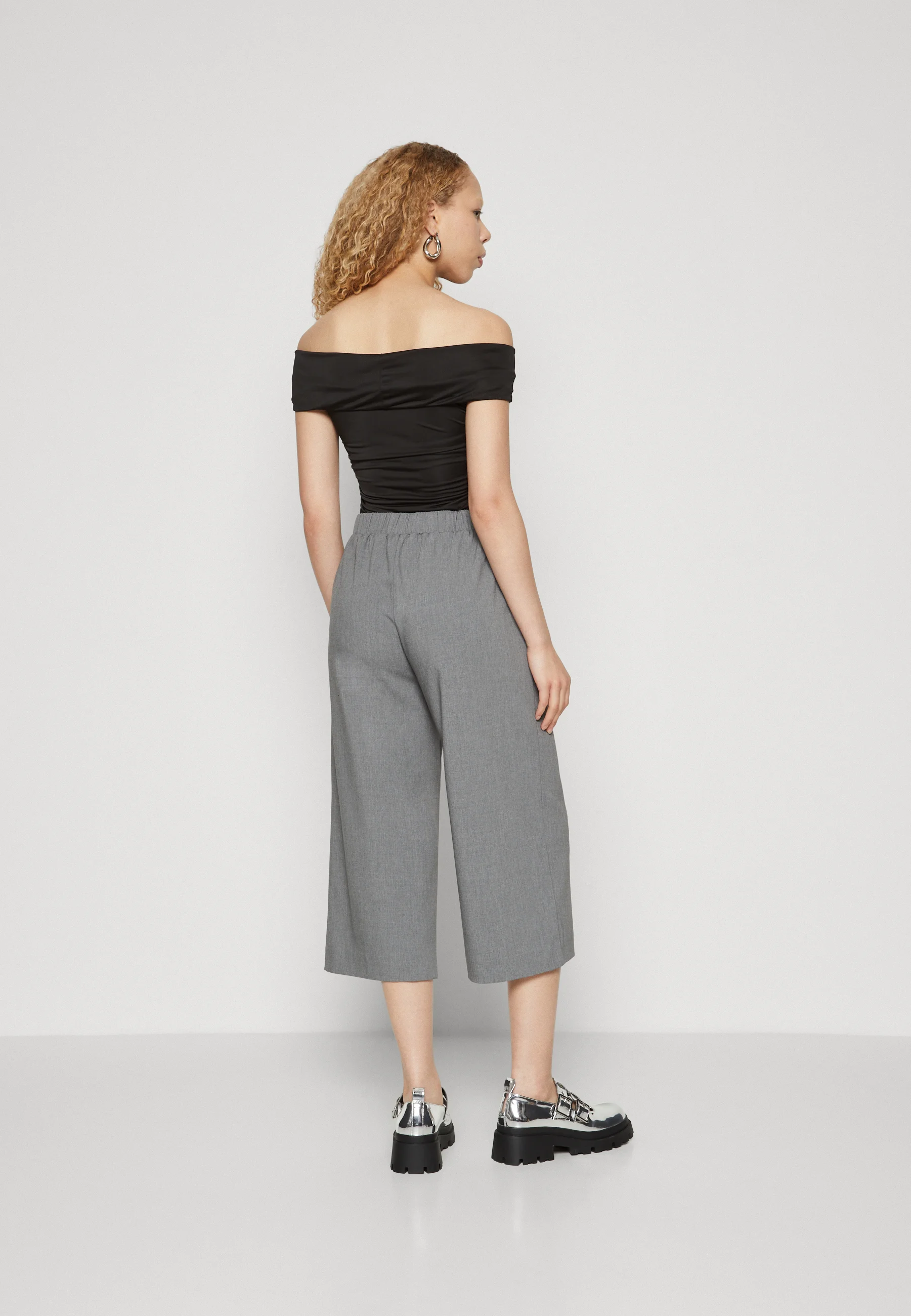 Vero Moda VMANDREA CULOTTE - Shorts