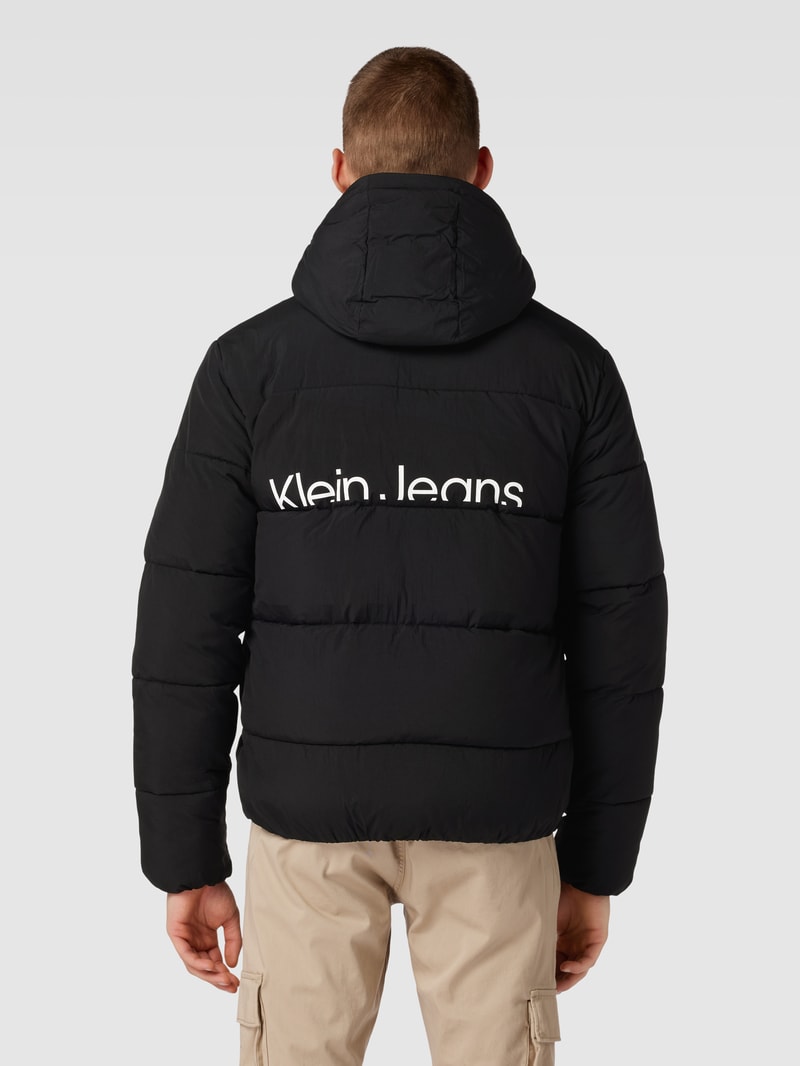 Jacke mit Label-Print in black