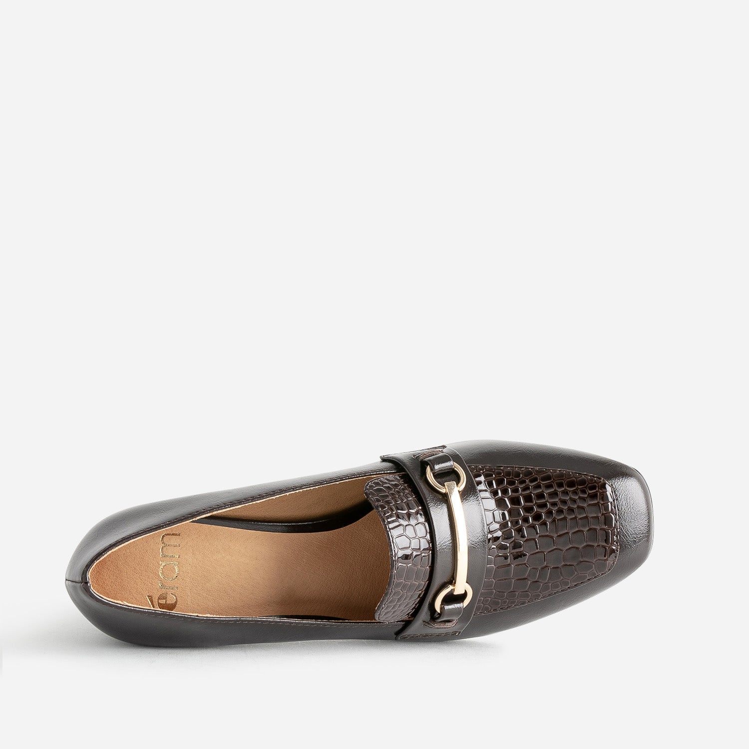 Mocassin à talon marron verni