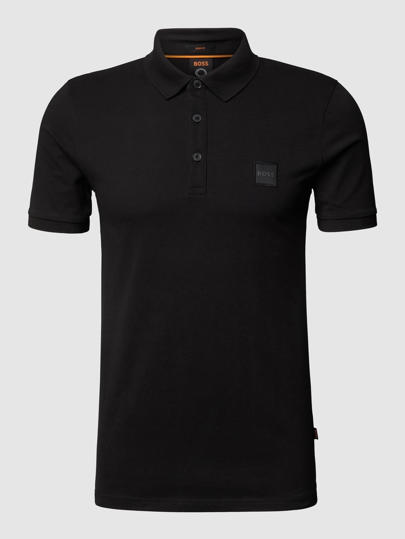 Slim Fit Poloshirt mit Label-Patch Modell 'Passenger' in schwarz