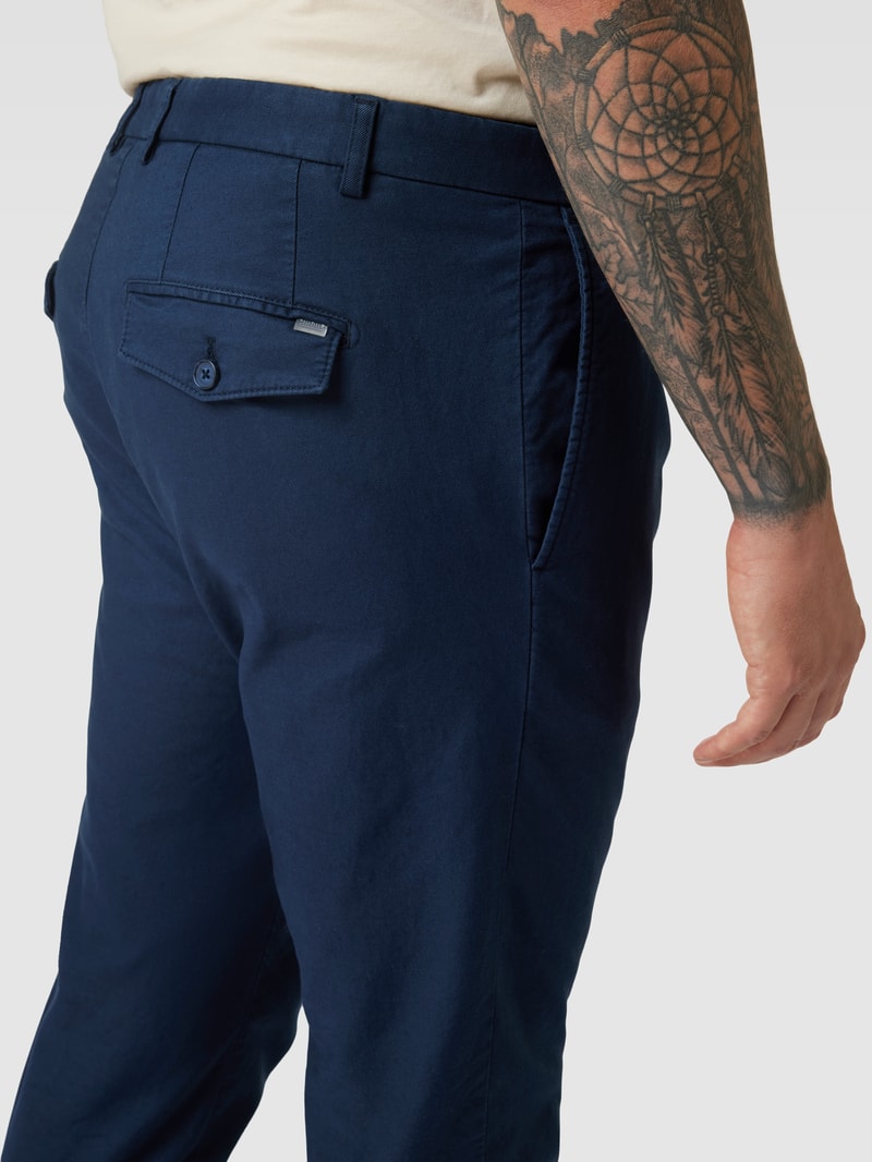 Stoffhose mit Paspeltasche Modell 'Sapo' in dunkelblau