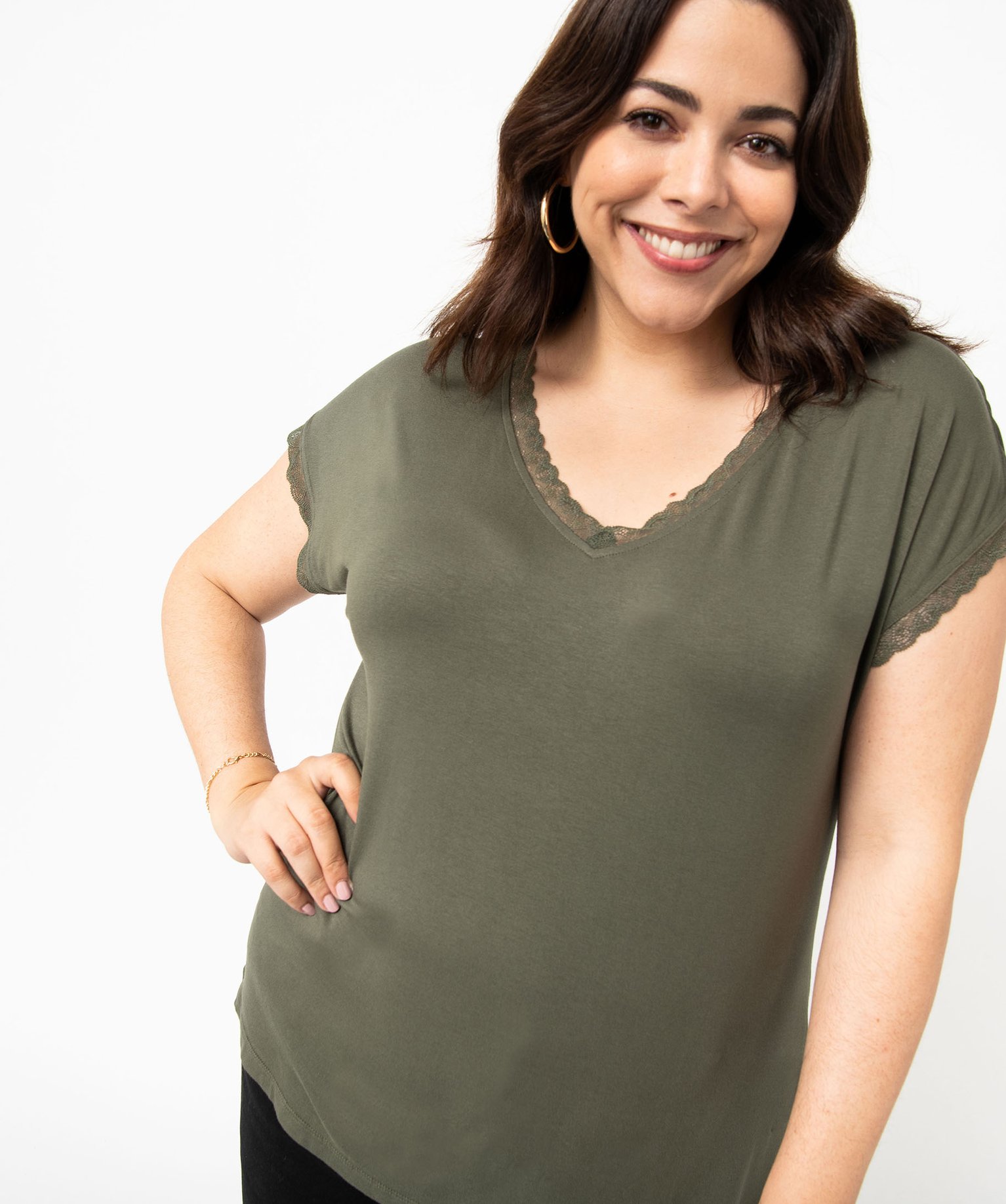 Tee-shirt femme grande taille à manches courtes et col V et... kaki | GEMO