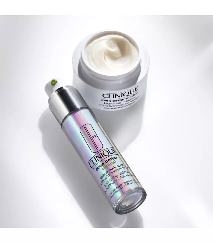 EVEN BETTER CLINICAL™ Crème Hydratante Illuminatrice
