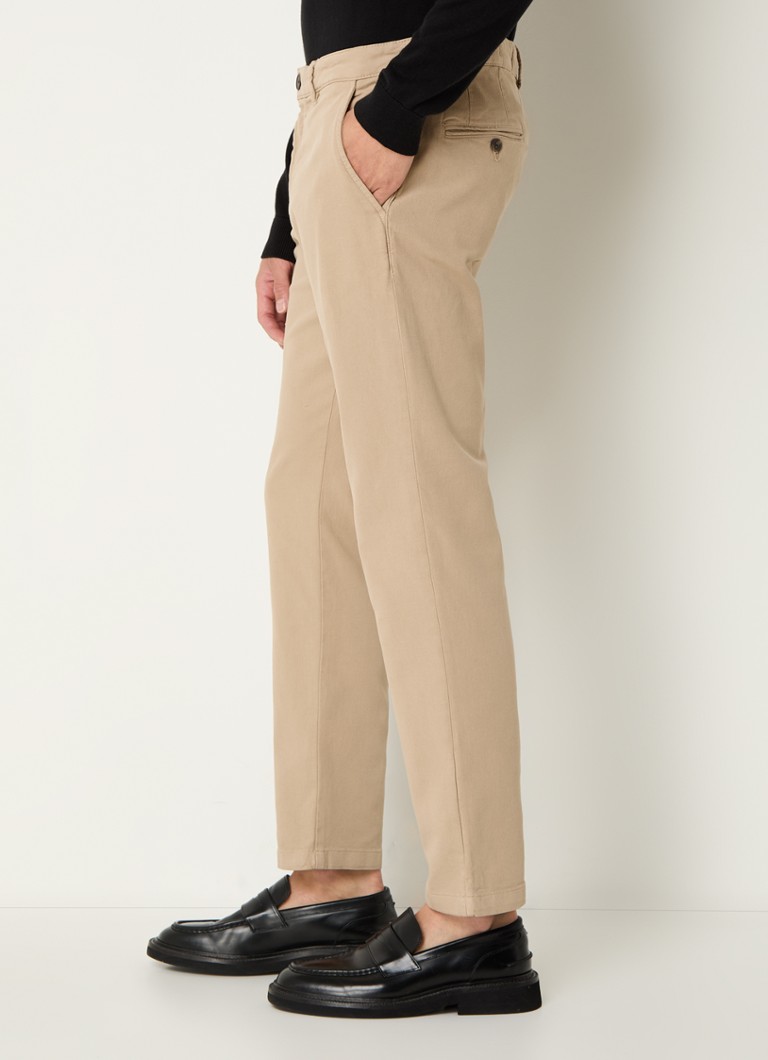 Pantaloni croiți selectați de la Homme Miles din material organic de algodón, cu buzunare laterale