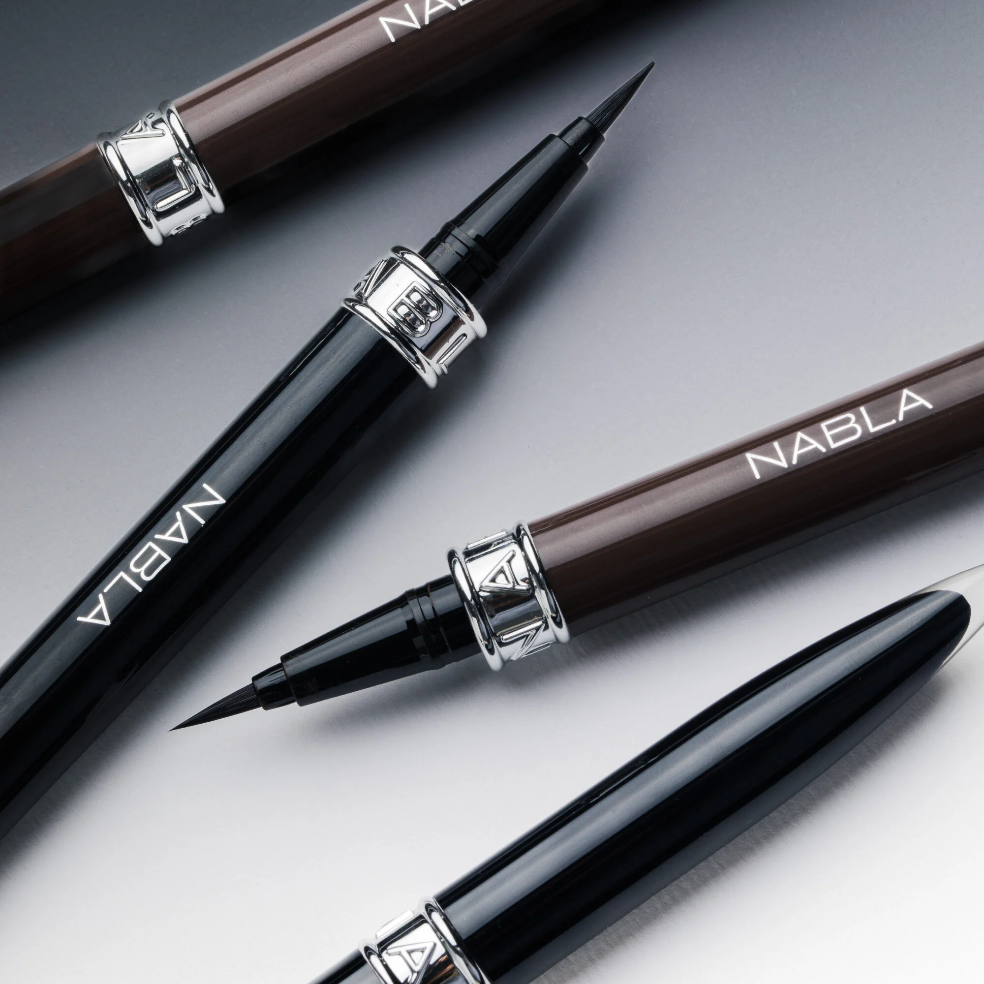 Delineador de ojos Eyes True Signature - Delineador de ojos