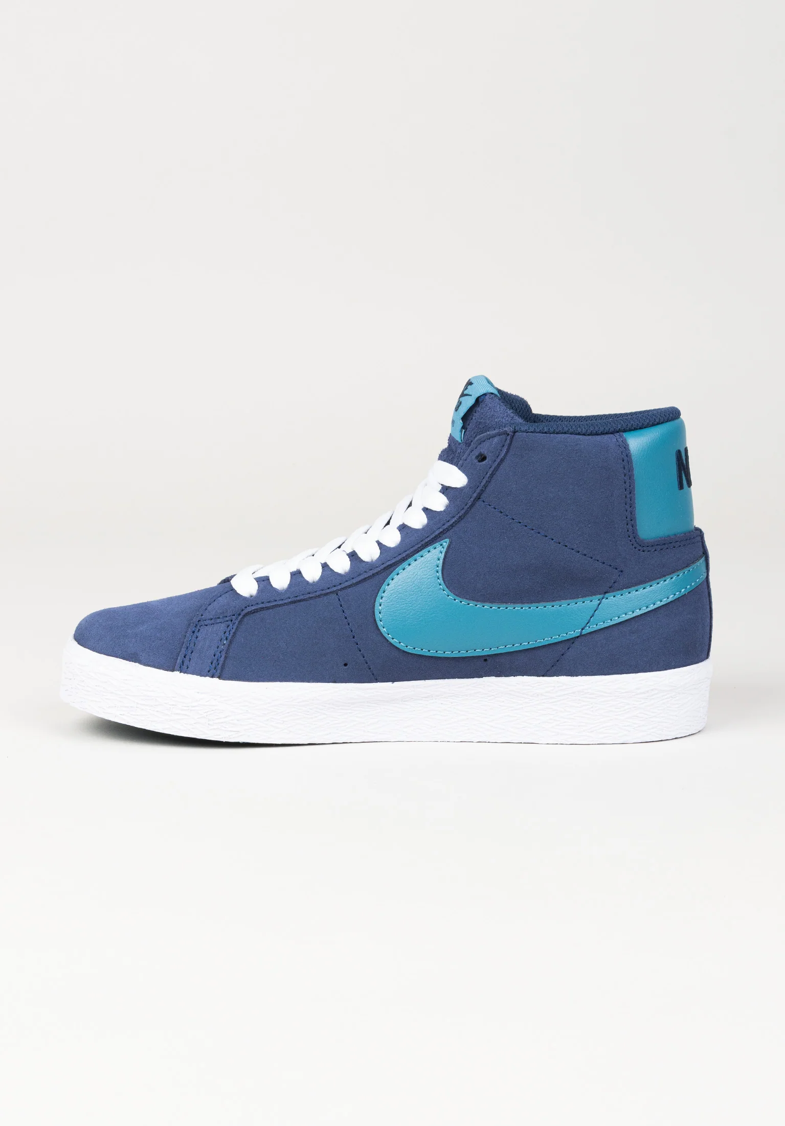 Zoom Blazer Mid