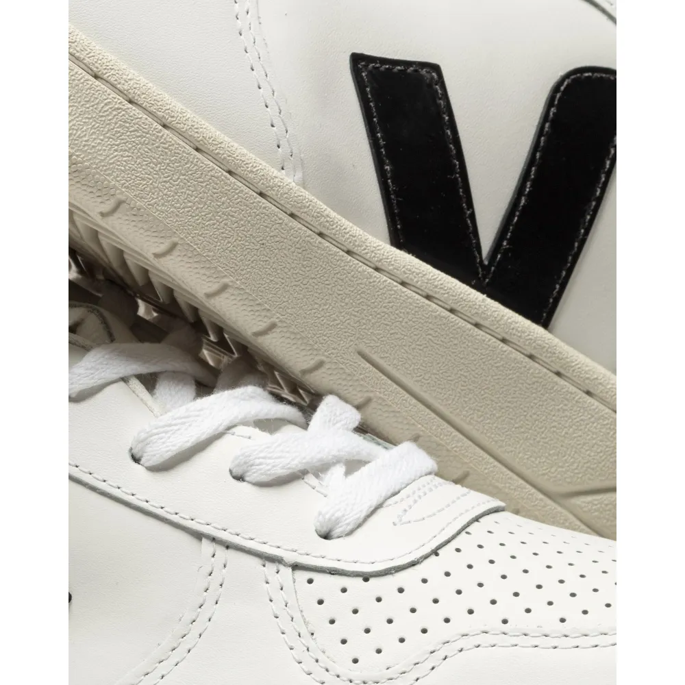 VEJA V 10 LEATHER VX0200005A / weiss