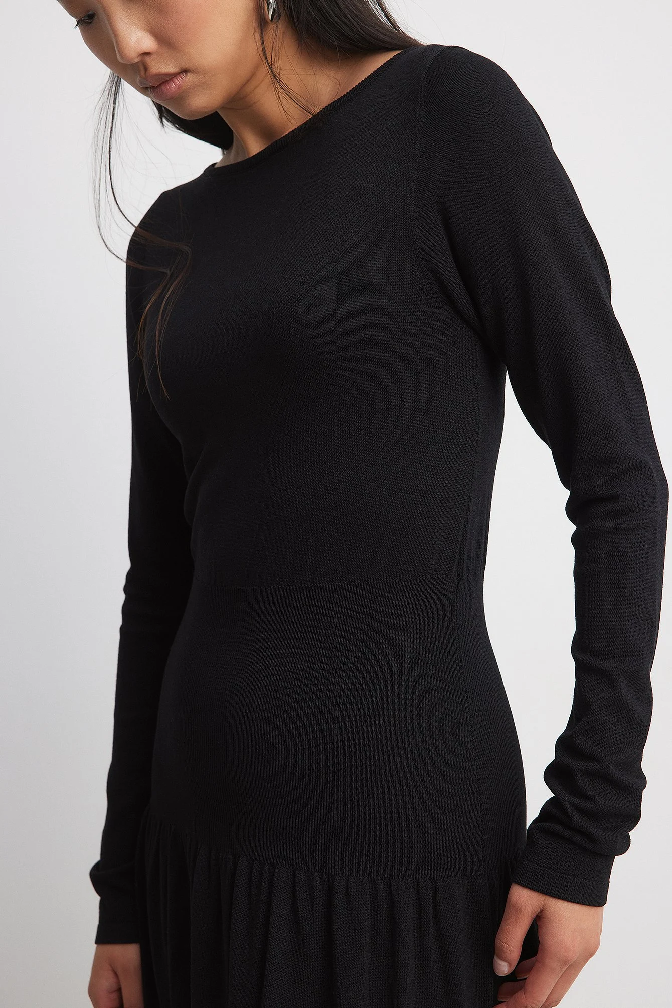 Strick-Maxikleid mit Taillendetail