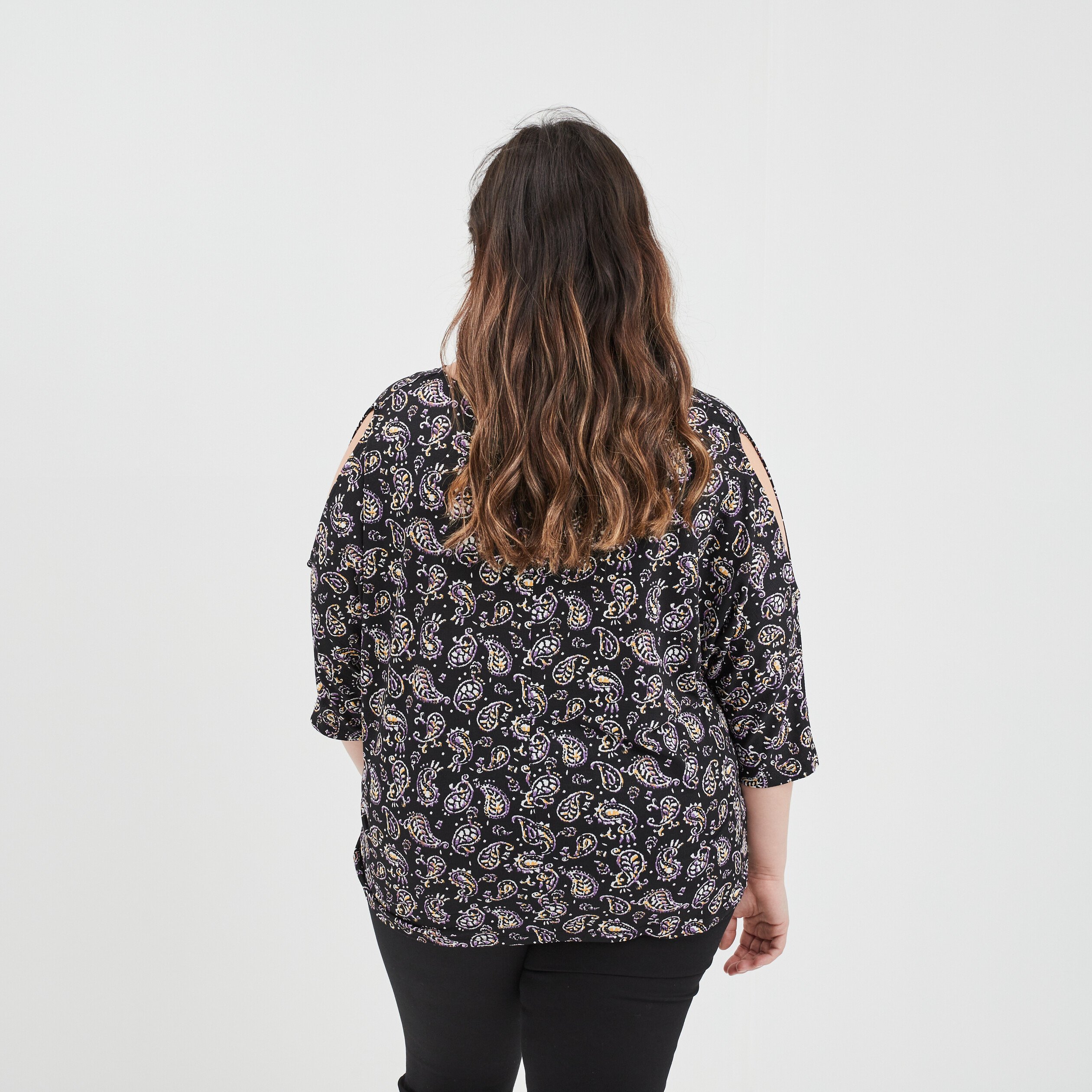 T-shirt bijoux col V ouvertures épaules noir femme grande taille | La Halle