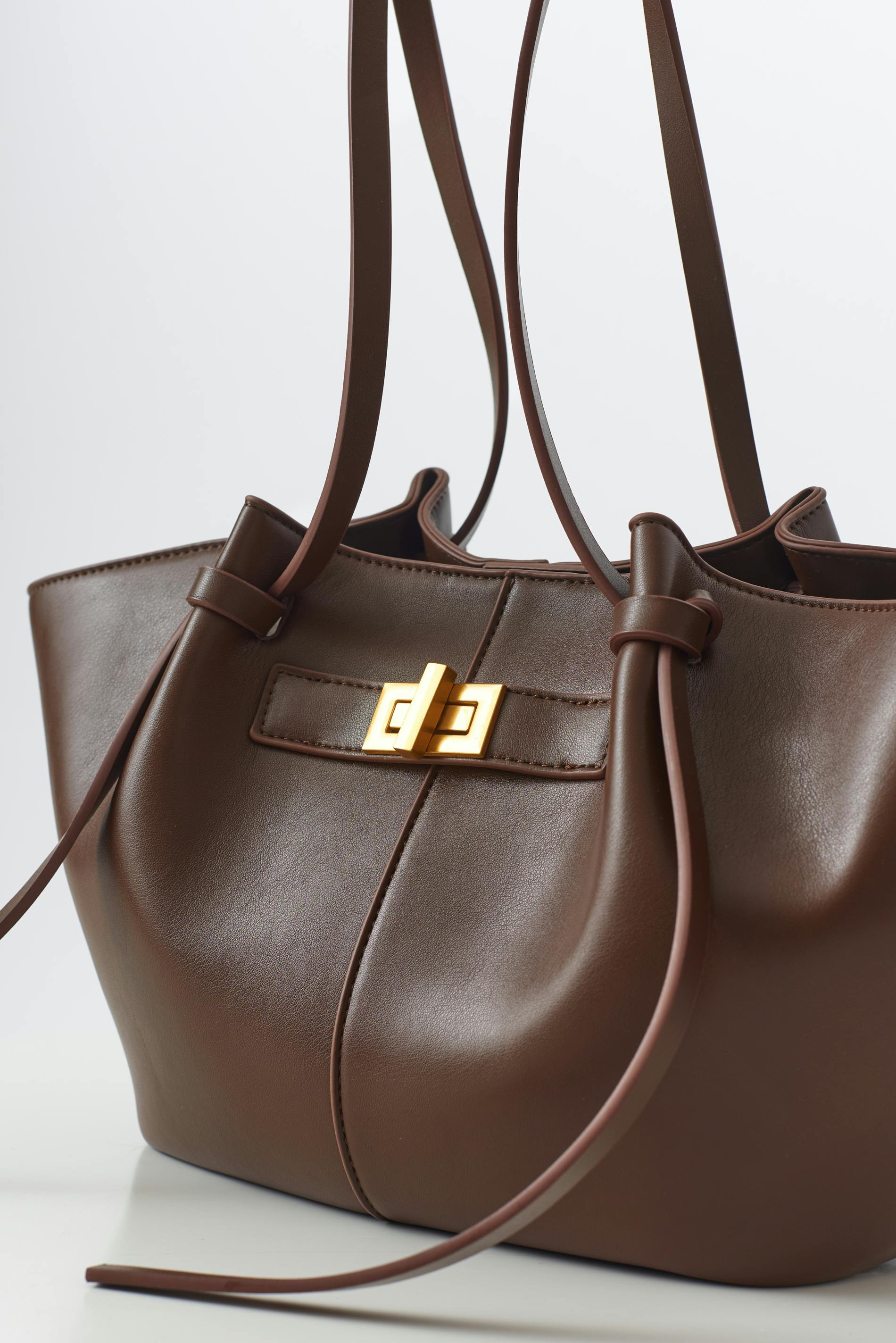 Midi long strap bag