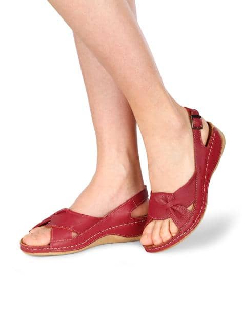Sandale mit raffinierter Schlaufe