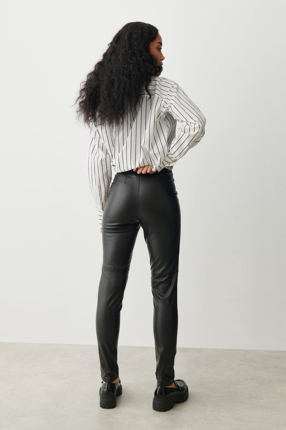 Frida pu leggings