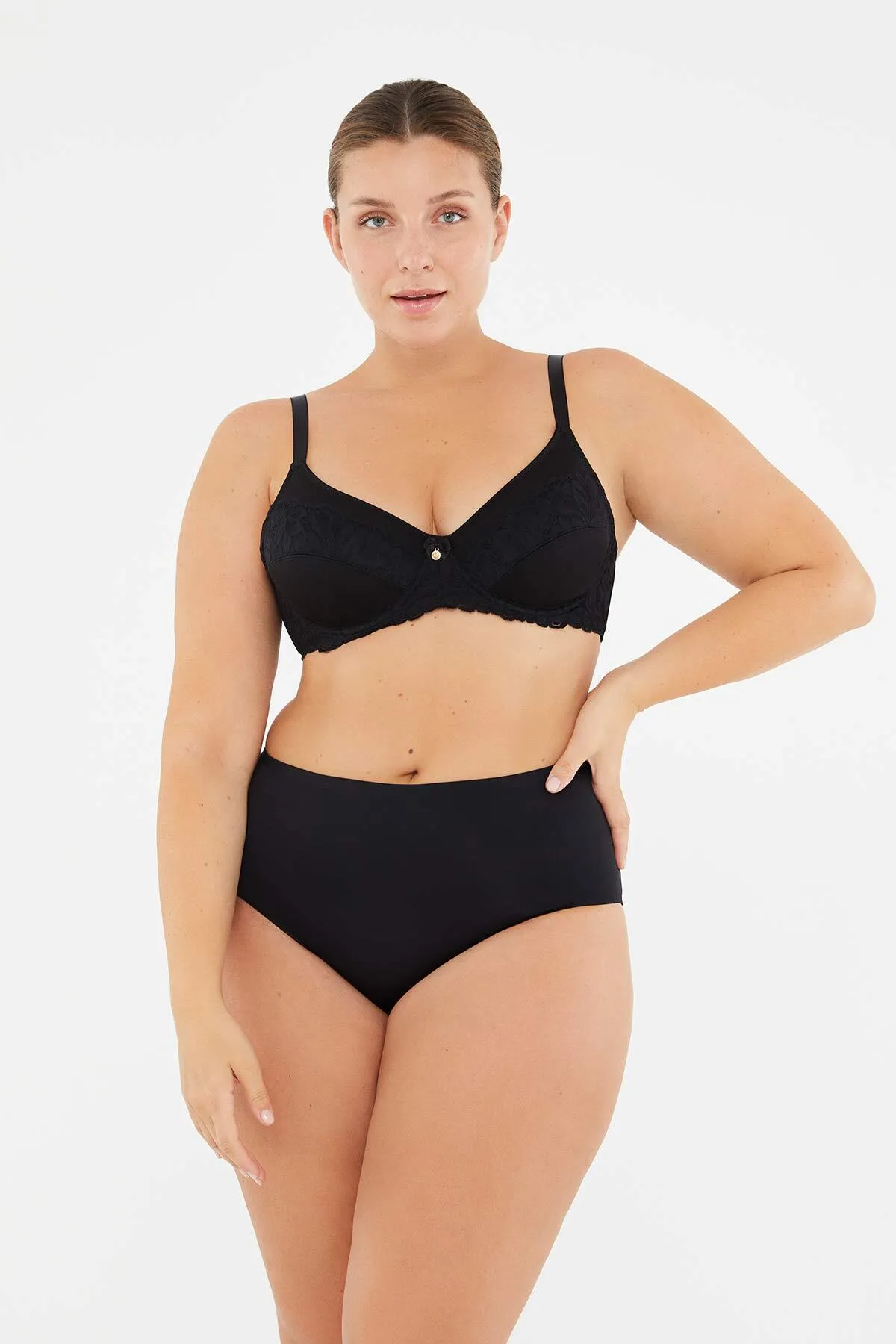 Dagi  Schwarzer Veronica-Accessoire-BH mit detailliertem Cupping