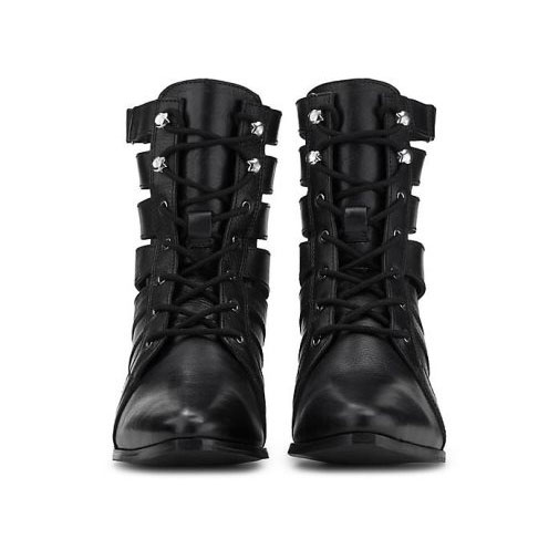 Another A Cut-Out-Stiefelette
