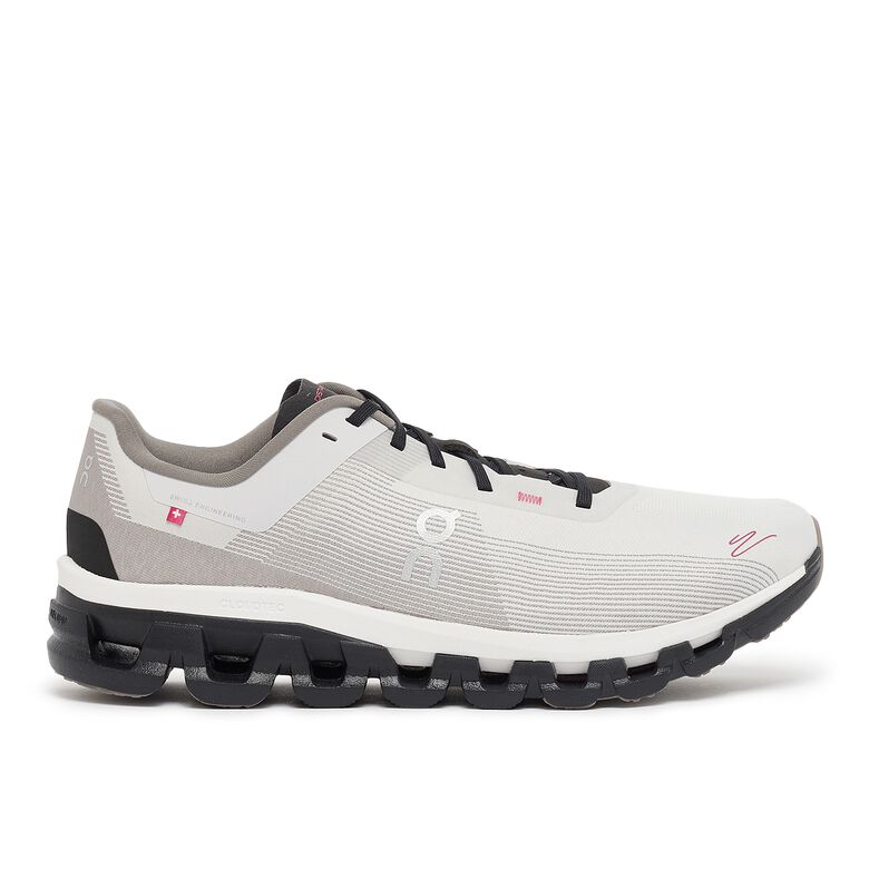 ON Cloudflow 4 Distance white/black