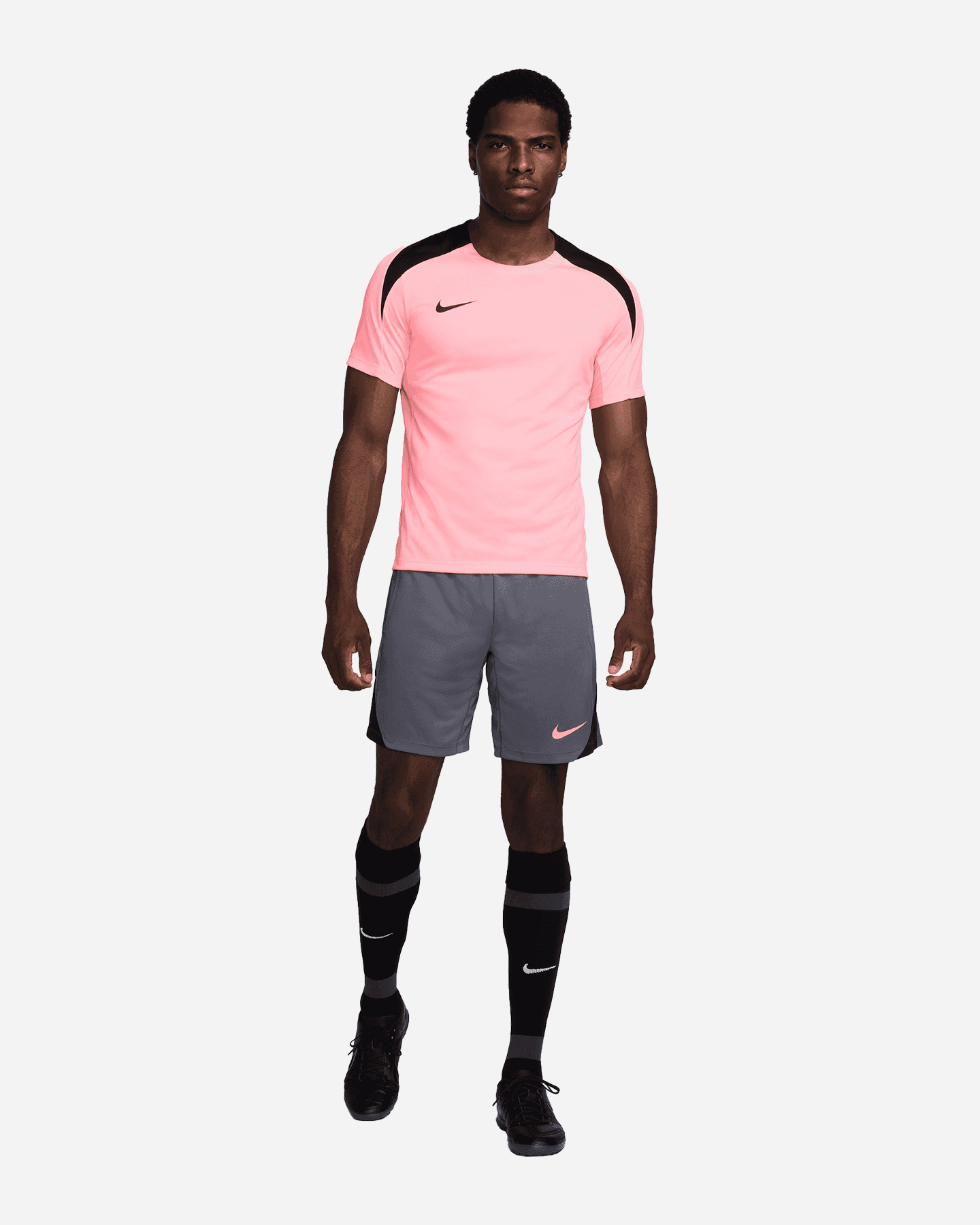 Futbalové šortky Nike Dri Fit Strike M FN2401-069