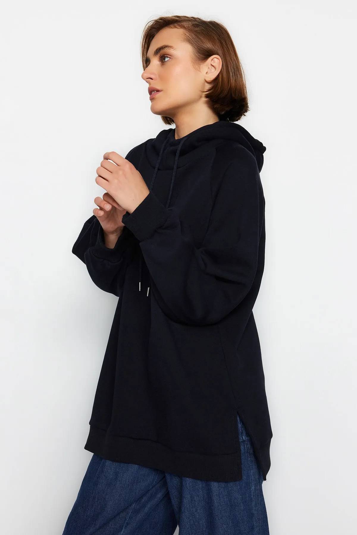 Trendyol Collection  Marineblaues Oversize-Sweatshirt aus Rippstrick mit Kapuze