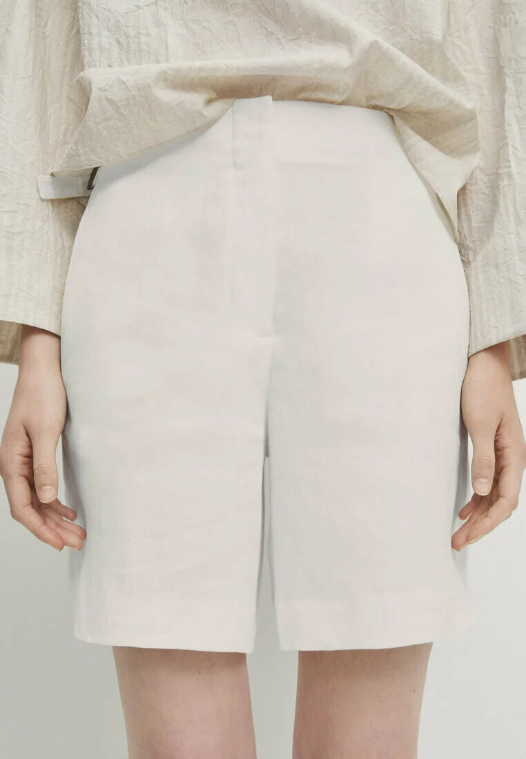 Massimo Dutti BERMUDA HEBILLAS - Shorts