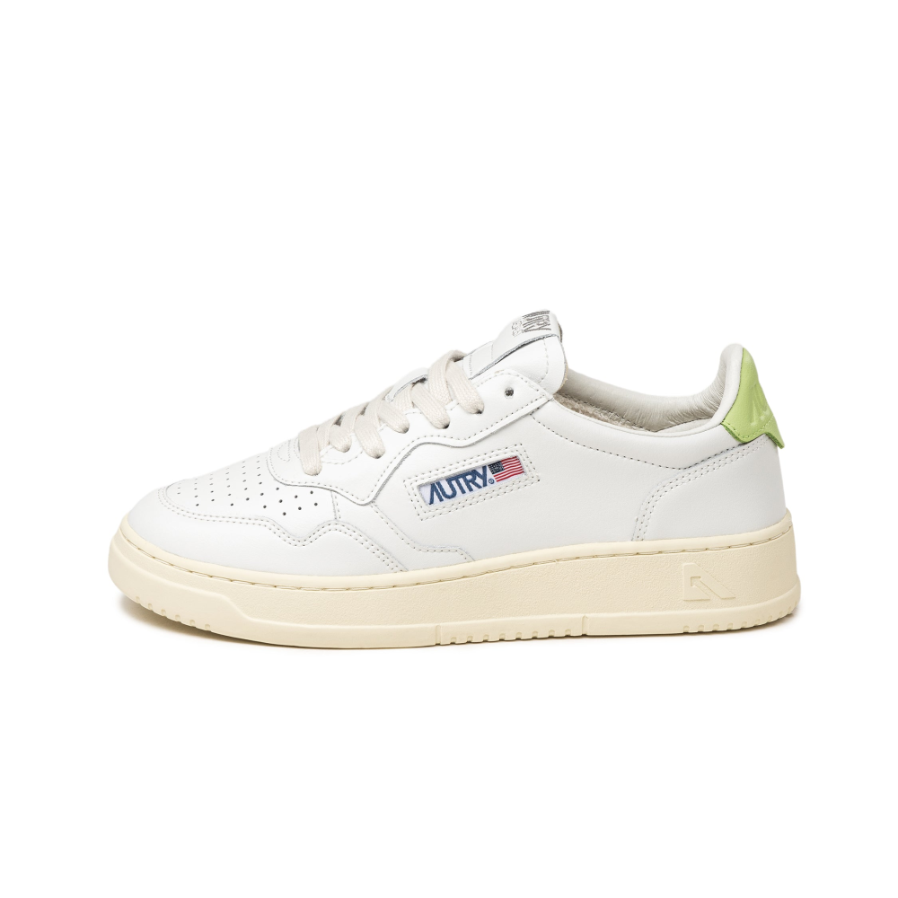 Autry WMNS Medalist Low W AULWLL60 / weiss