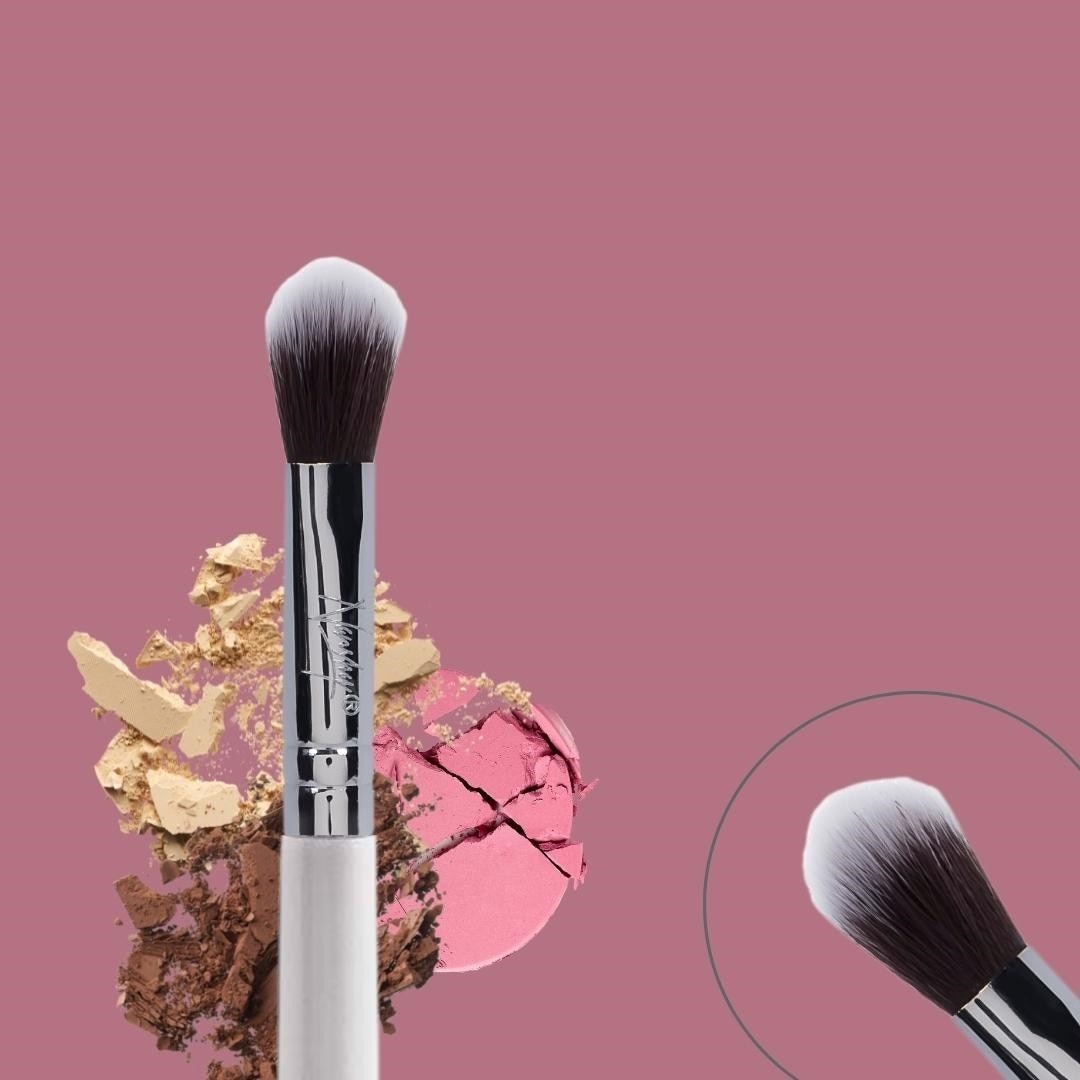 Blending Eyeshadow