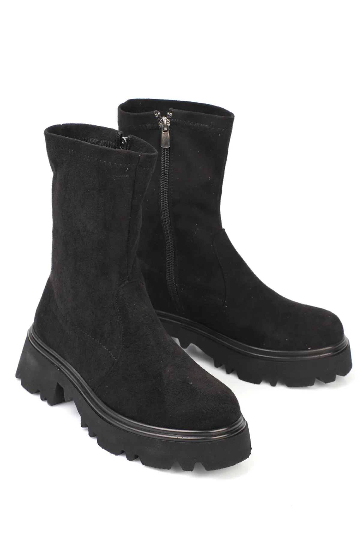 Capone Outfitters  Damenstiefel mit runder Zehenpartie, Stretch und seitlichem Reißverschluss