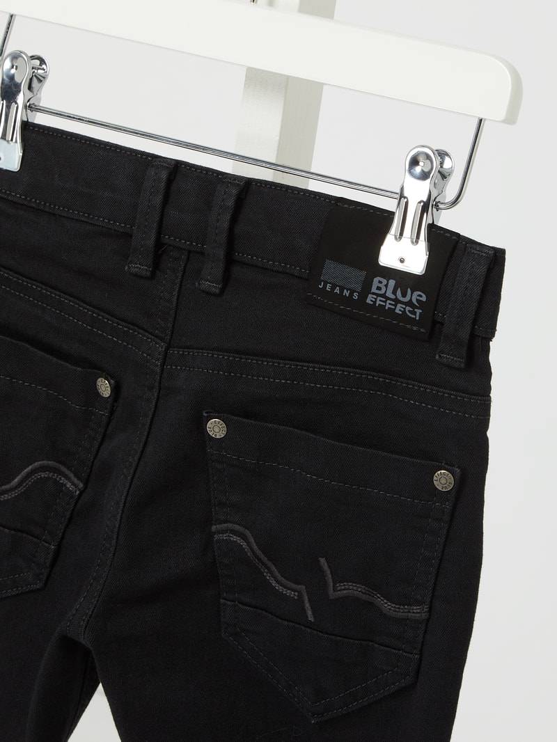 Skinny Fit Jeans mit Stretch-Anteil in schwarz
