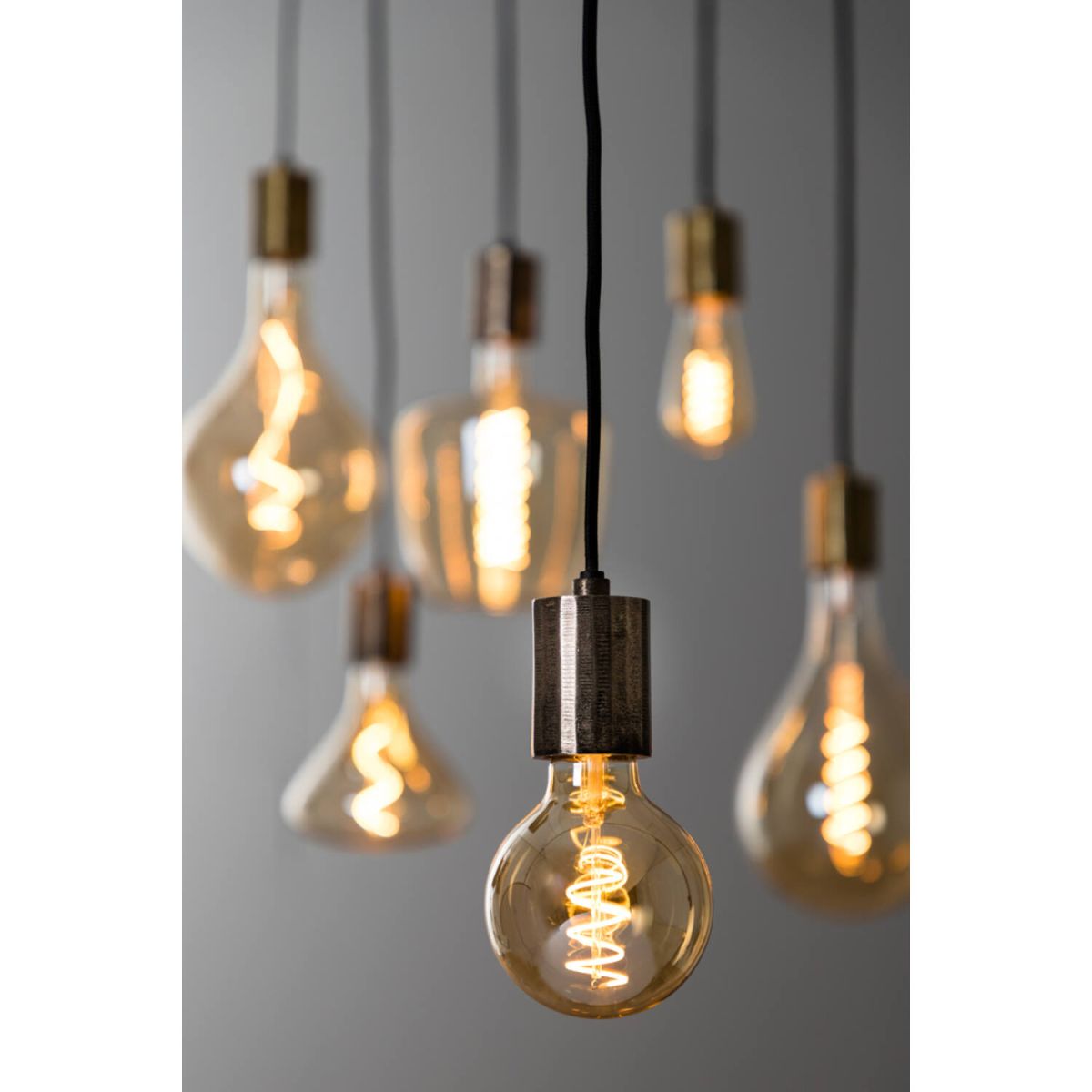 Trendhopper E27 LED-Kugel Bernstein 9,5 x 14 cm