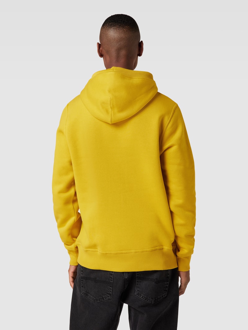 Hoodie mit Känguru-Tasche in gelb