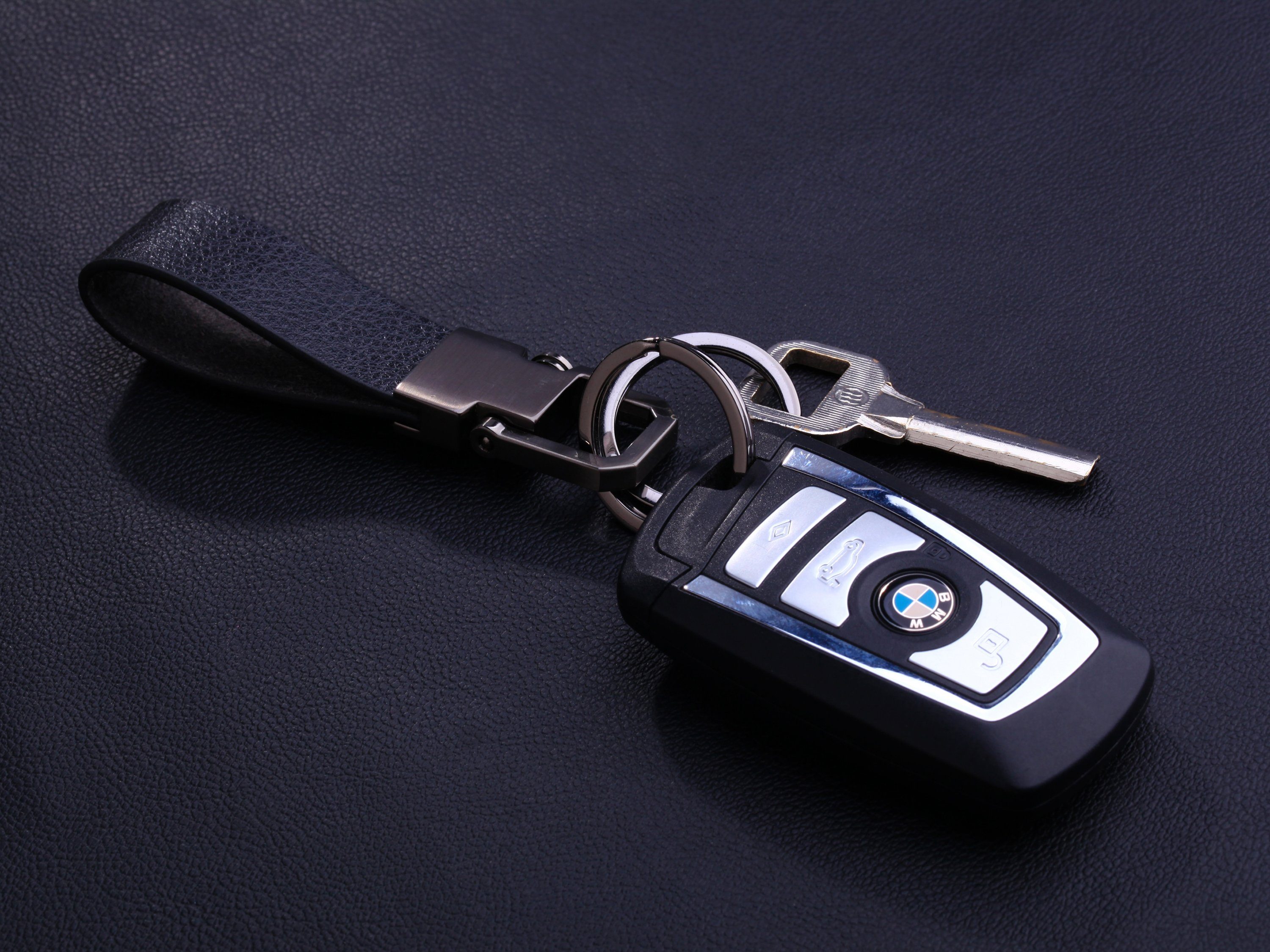 Cerbery Schlüsselanhänger Schlüsselanhänger aus Leder mit Ringen und Geschenkbox - Auto Geschenk Schlüsselband Schlüsselbund Schlüsselhalter Schlüsselring, Kunstleder