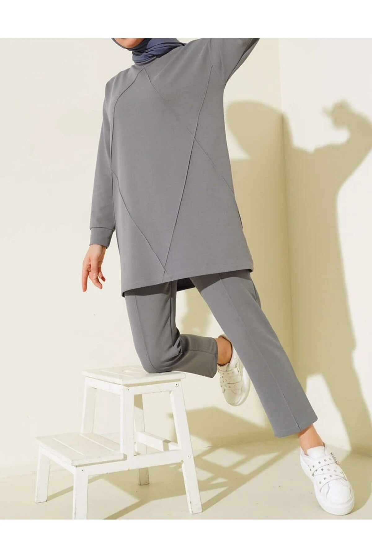 VOLT CLOTHİNG  Damen-Doppelanzug mit Çima-Muster