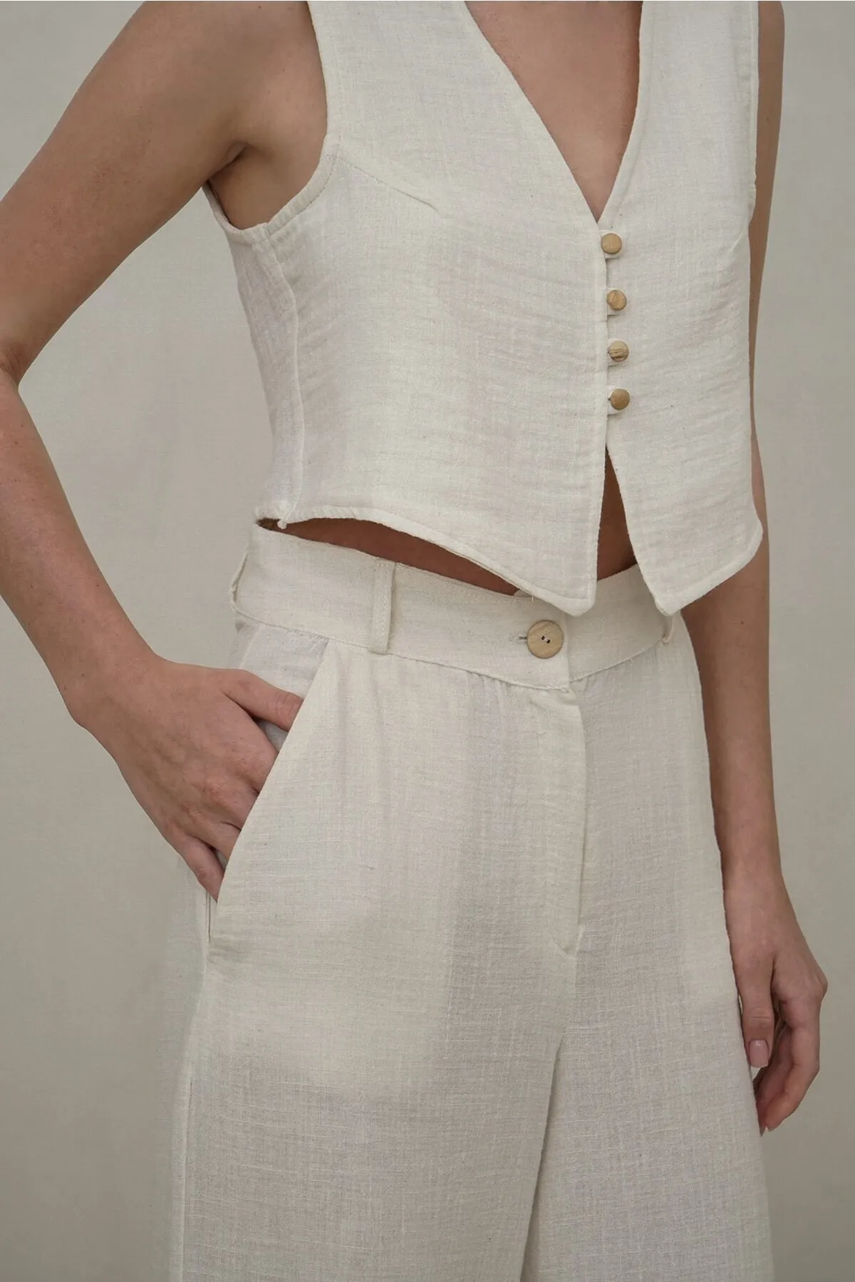 BOHEMAİ  Clover Weste-Hosen-Set aus natürlichem Musselin