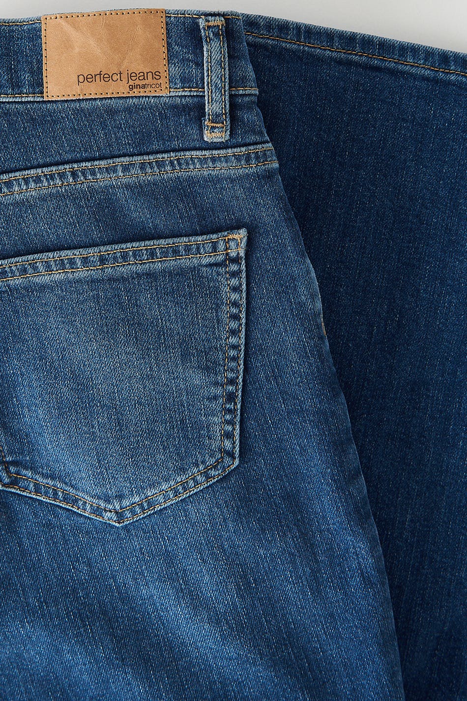 Low waist bootcut jeans