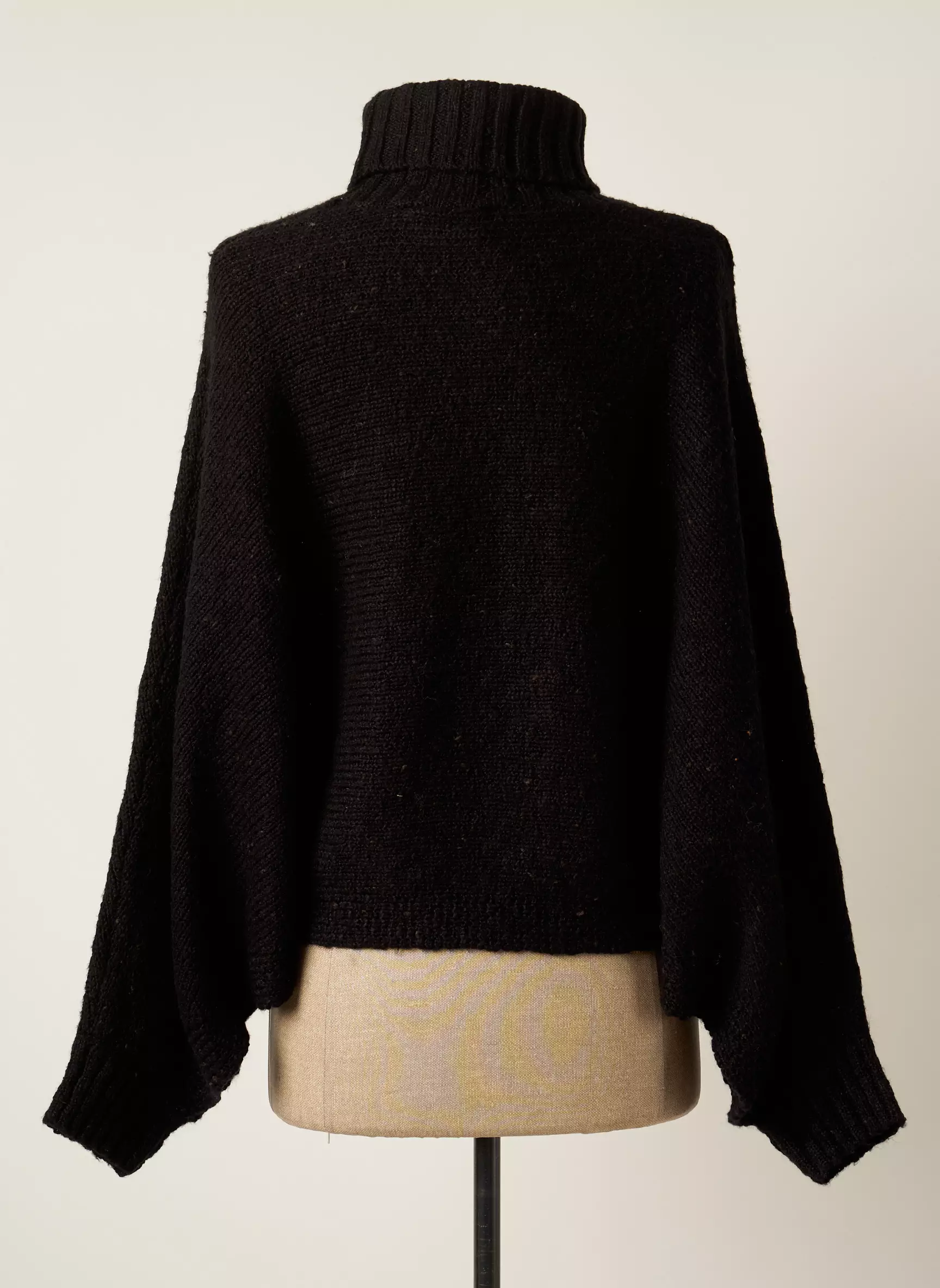 Cream Cols Roules Femme couleur noir