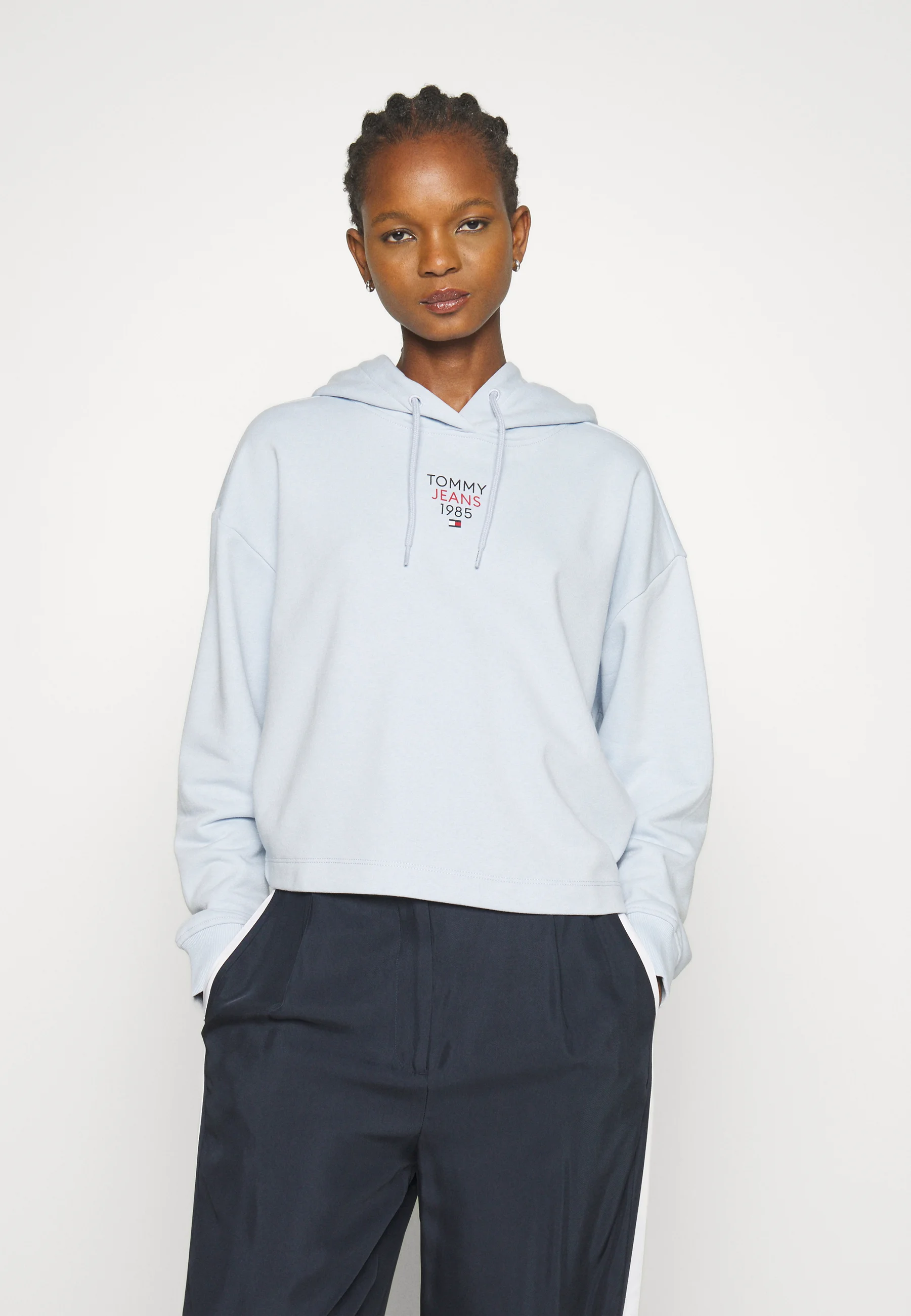Sudadera con capucha y logotipo esencial de Tommy Jeans