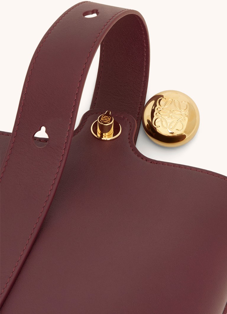 LOEWE Pebble Bucket Mini -olkalaukku vasikannahkaa