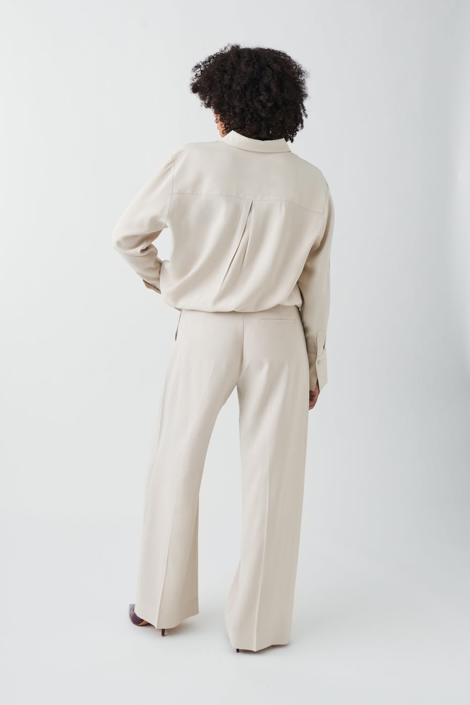 Wide tailored trousers