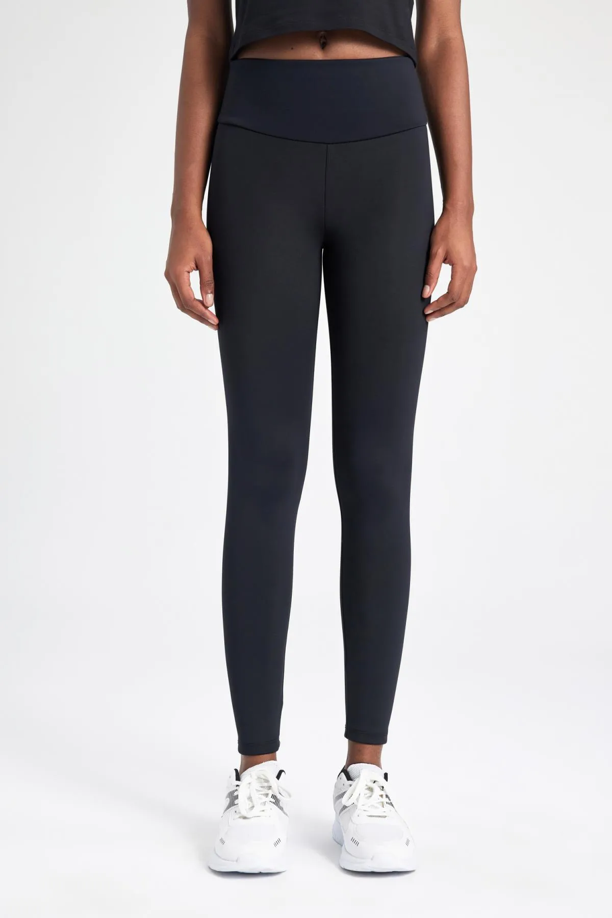 DeFacto  Fit Taillenformende Athleten-Leggings B4046ax23au