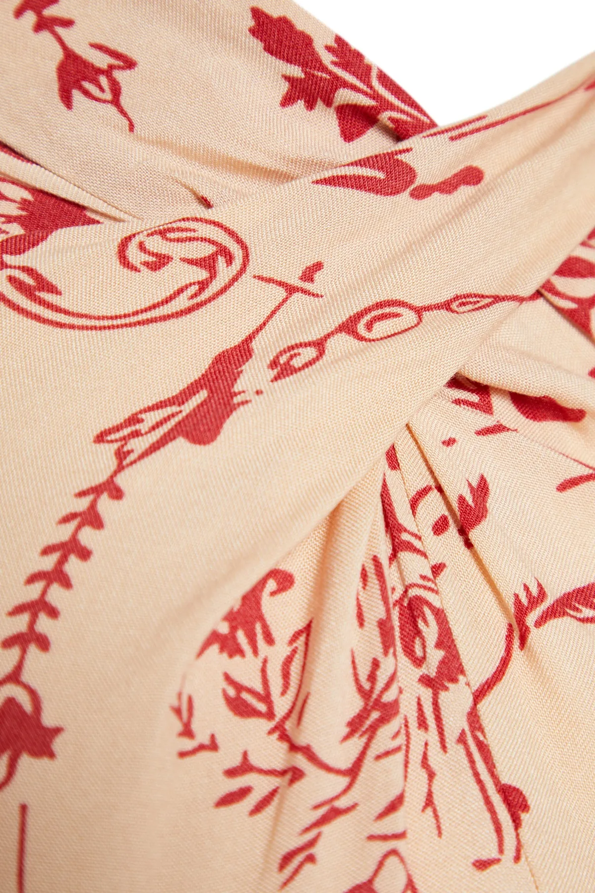 Trendyol Modest  Cremefarbenes Kleid aus Viskosegewebe mit weiten Ärmeln und gemustertem Kragen TCTSS23EB00234