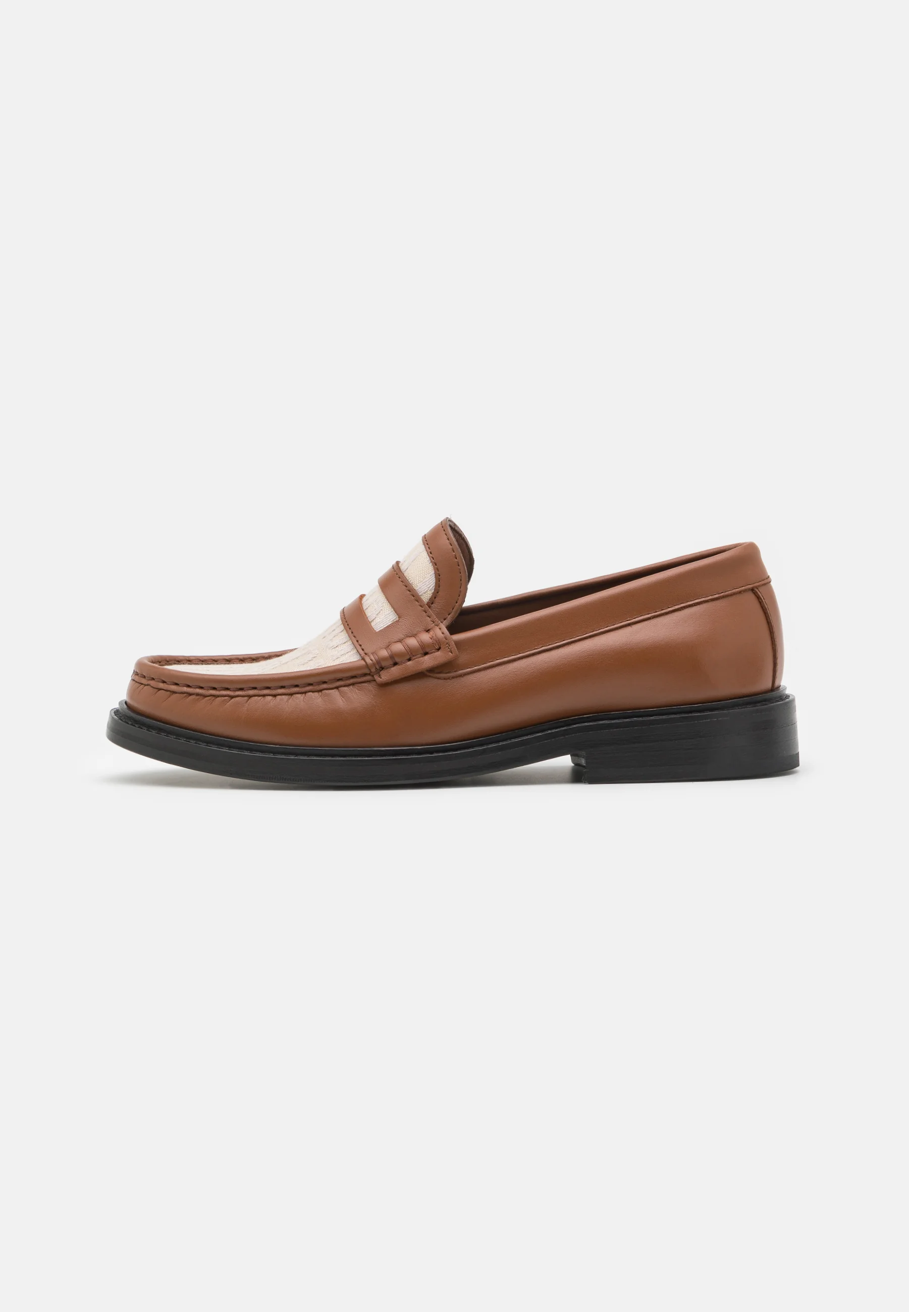 Zapatos sin cordones MOSCHINO