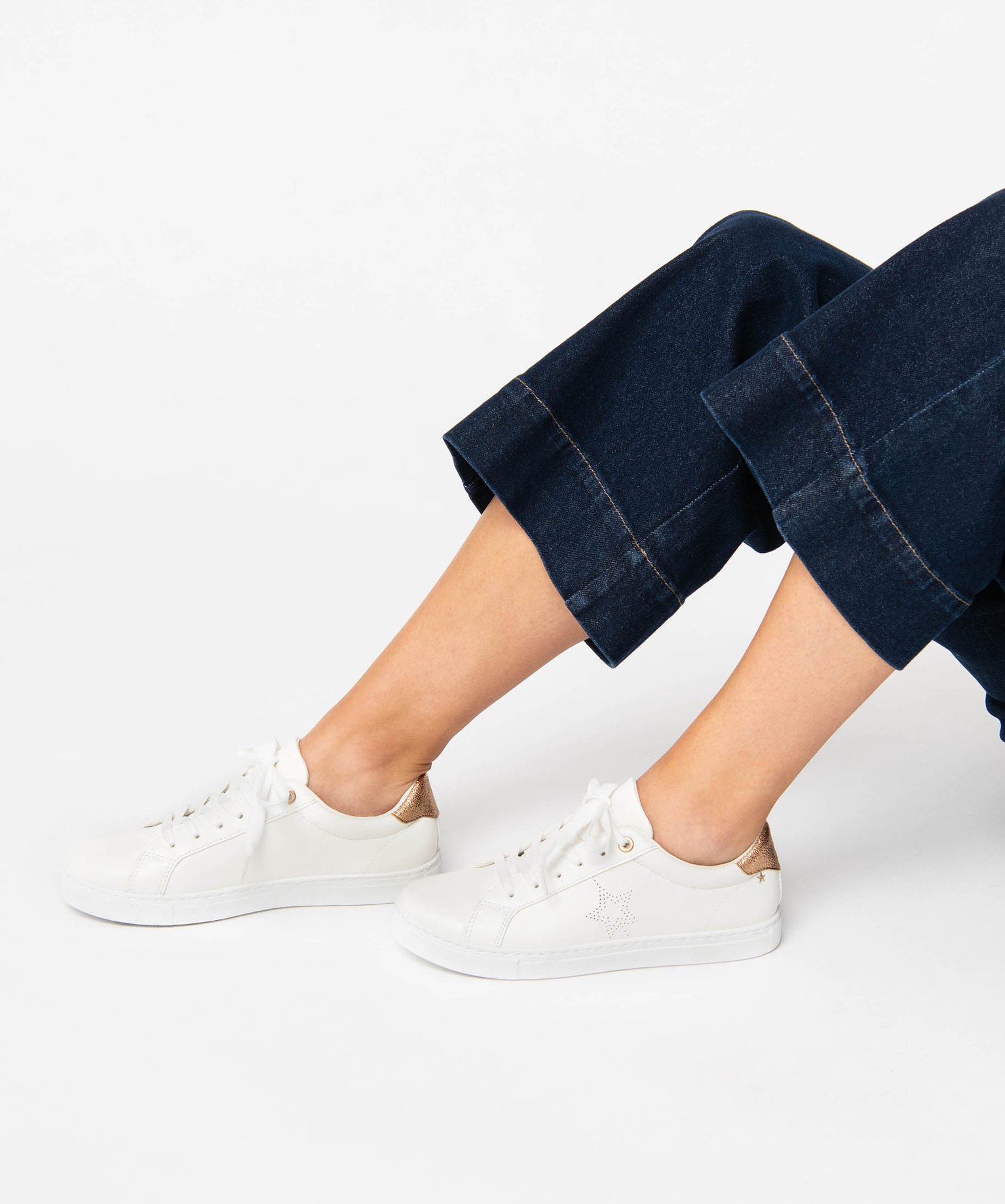 Baskets à lacets avec patch pailleté et motif étoile femme blanc | GEMO