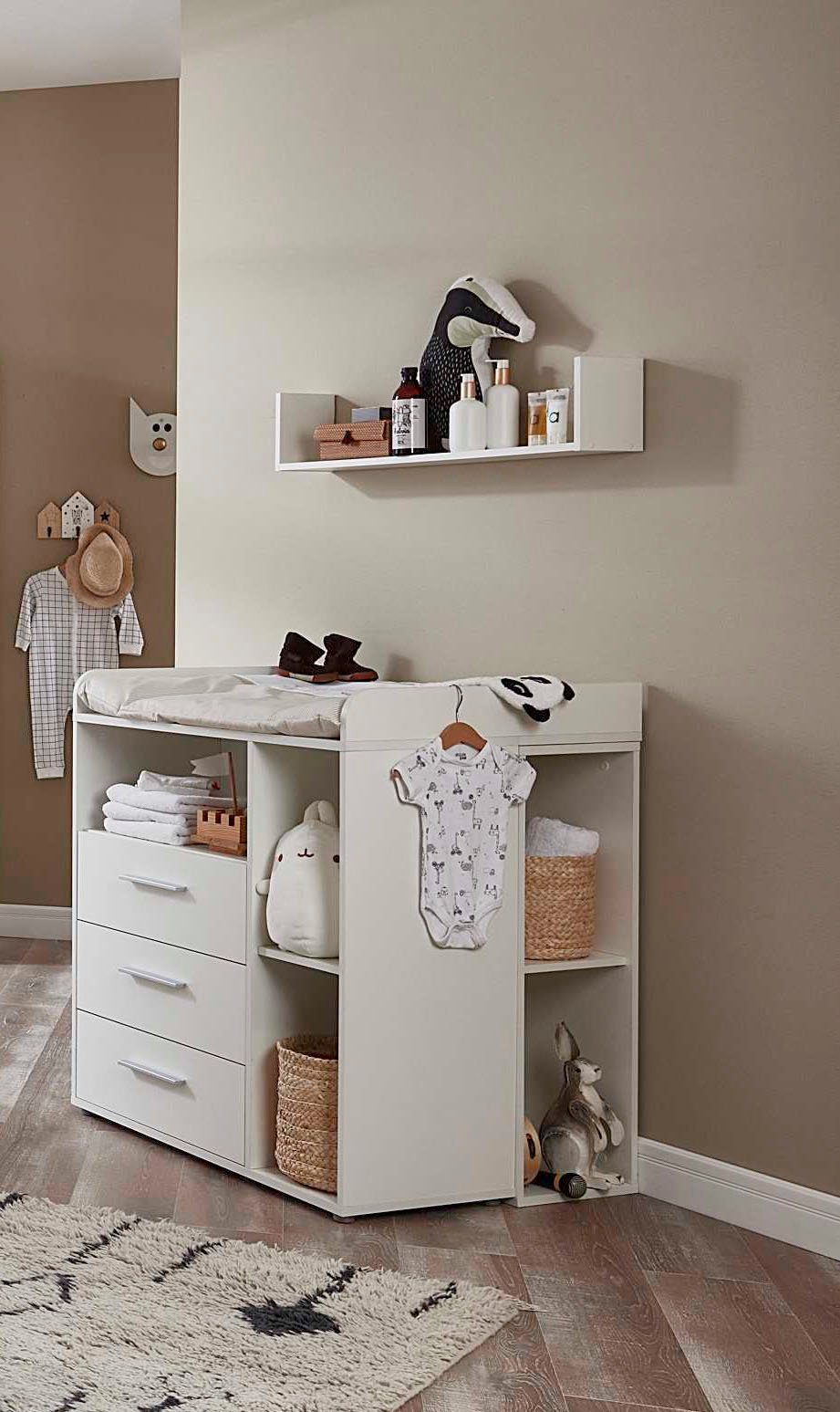 BMG Möbel Babyzimmer-Komplettset Lea, (Set, 6-St., Bett, Wickelkommode, Unterbauregal, Schrank, Wandboard), Bett + Wickelkommode + 2x Unterbauregal + 4-trg. Schrank + Wandboard