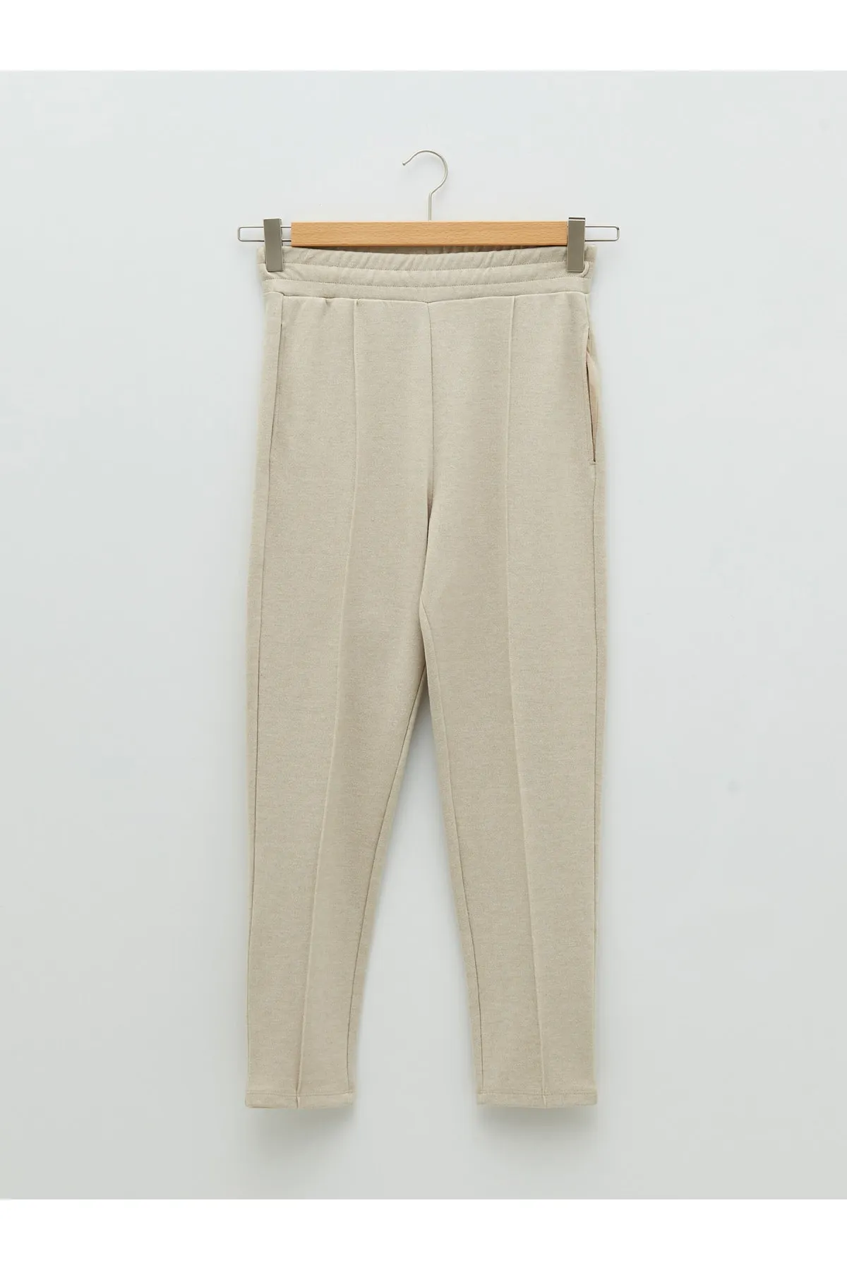 LC Waikiki  Damen-Jogginghose aus Piqué-Stoff mit elastischem Bund und geradem Taschendetail