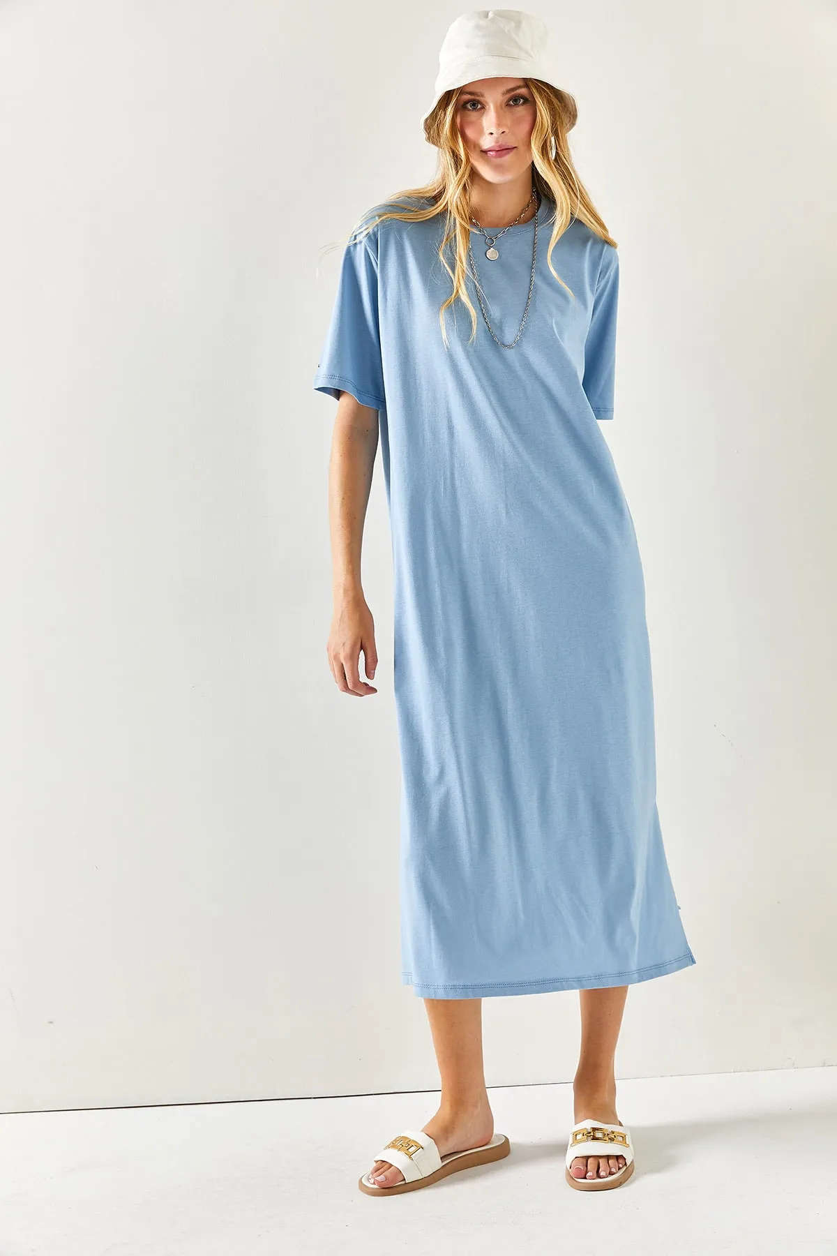 Olalook  Übergroßes Baumwollkleid mit seitlichem Schlitz in Indigo für Damen ELB-19001880