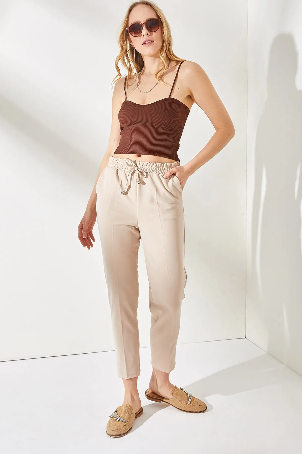 Olalook  Steinige Damen-Karottenhose mit elastischer Taille und Tasche PNT-19000203