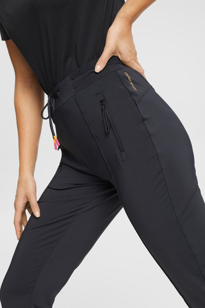 Hose im Jogger-Stil