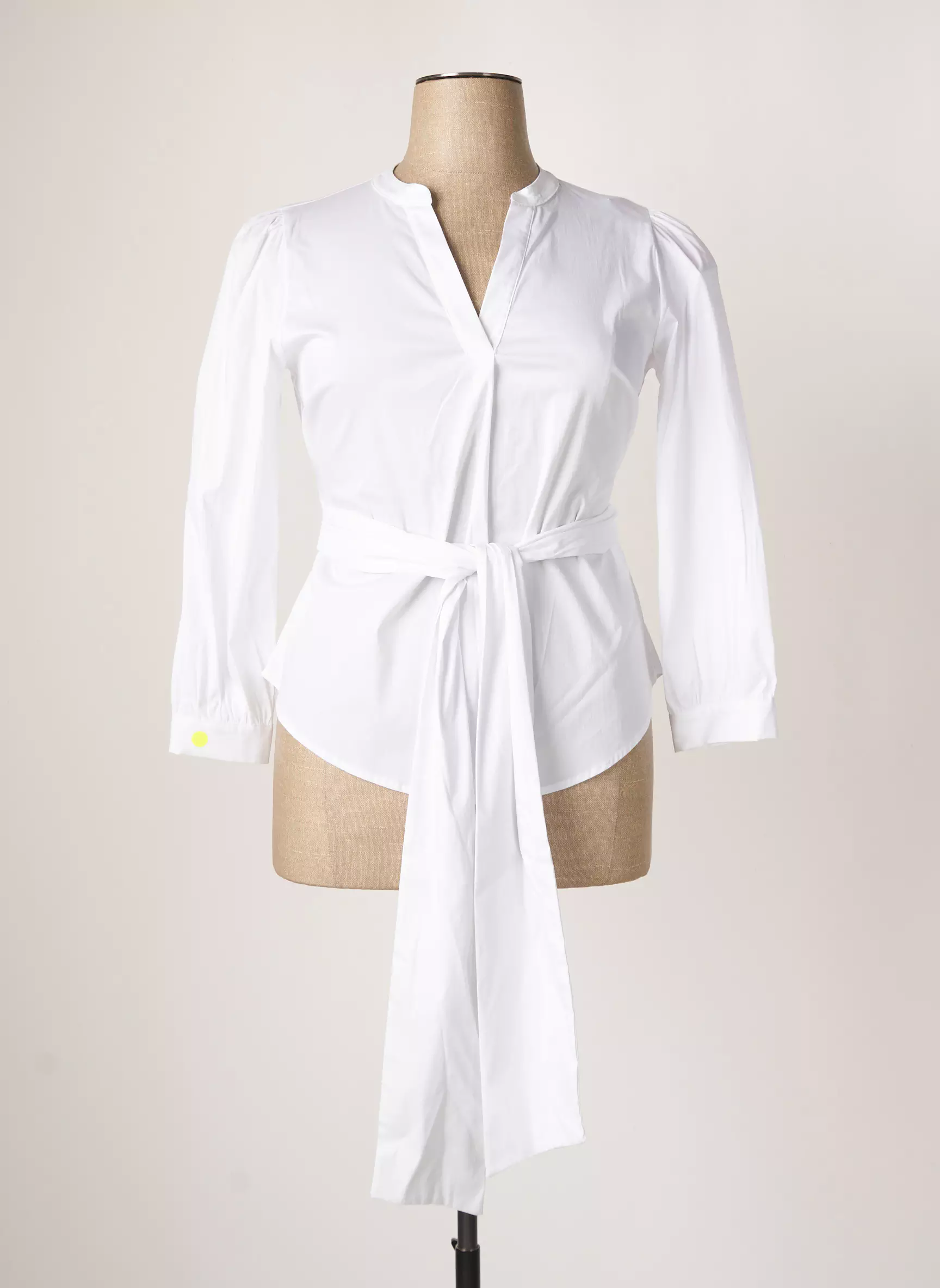 Carla Montanarini Chemisiers Femme couleur blanc